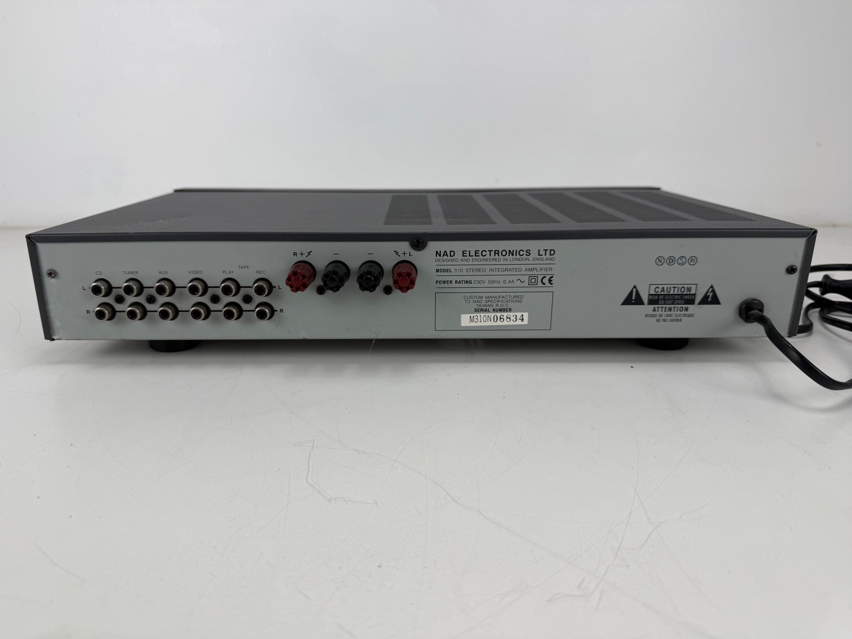 NAD 310 stereo geïntegreerde versterker
