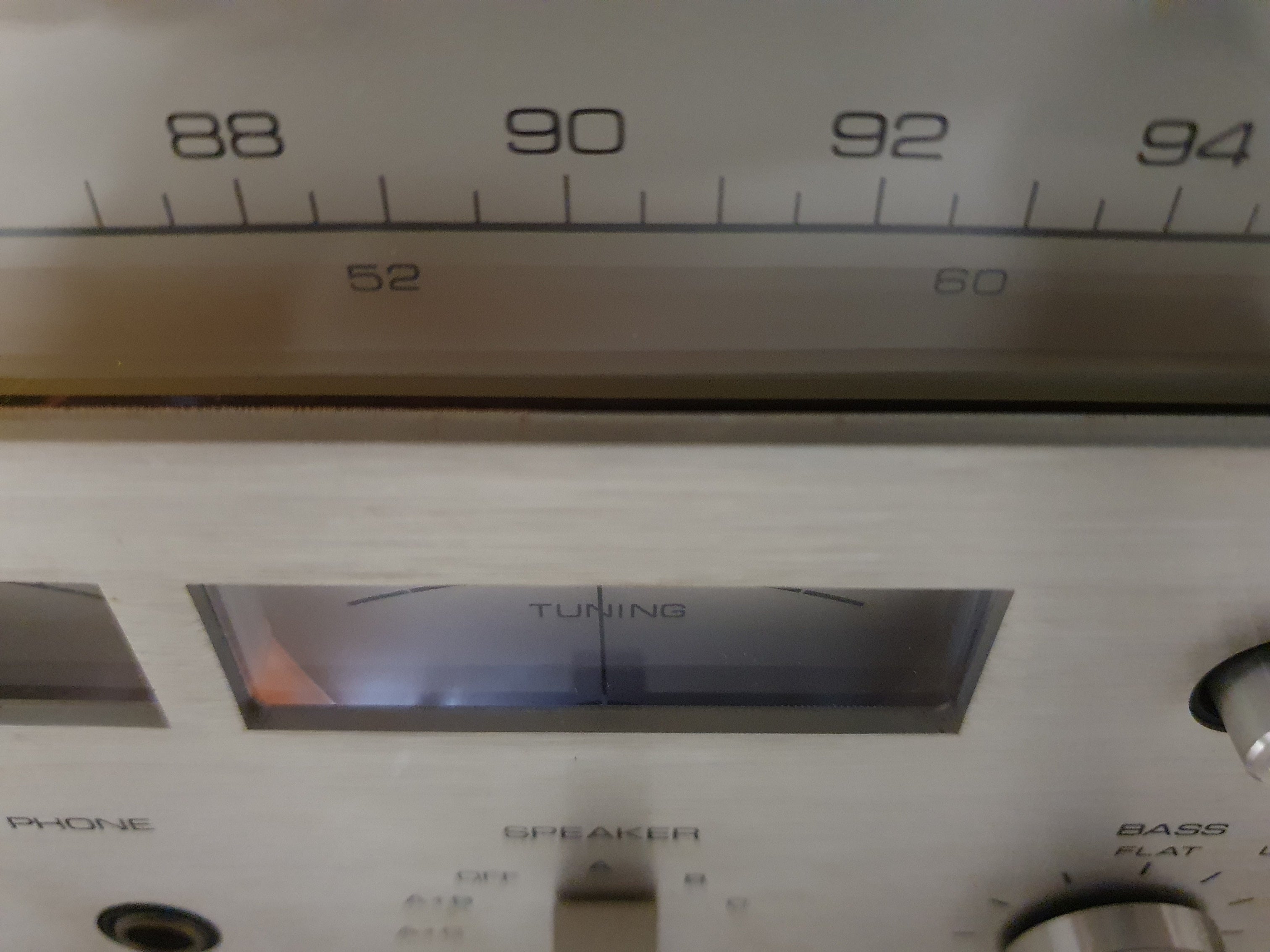 Akai AA-1050 stereo receiver - 35W 4-16Ohm - Volledig werkend