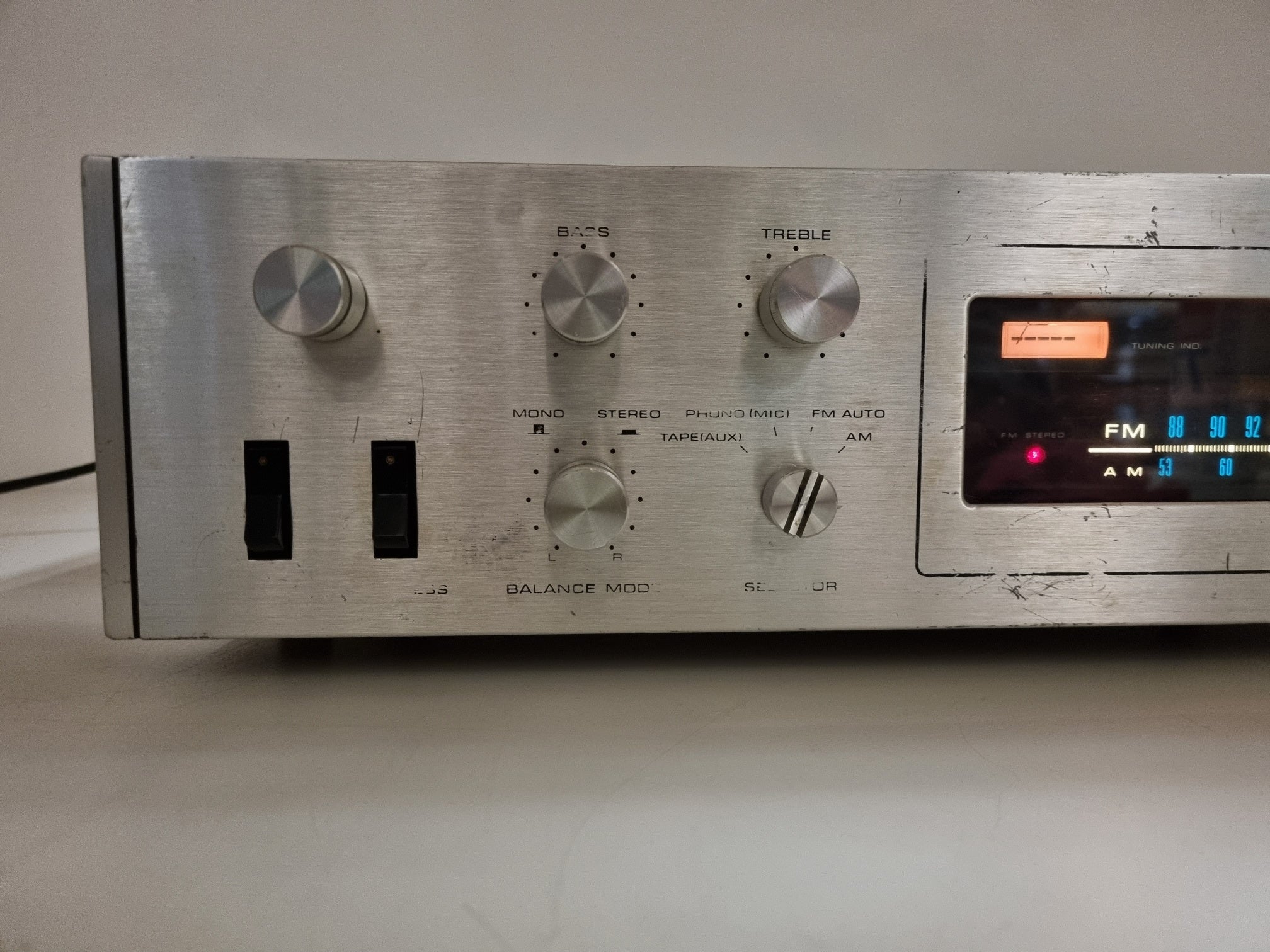 Onkyo Dynamic Four 700 stereo versterker - onderhoud uitgevoerd