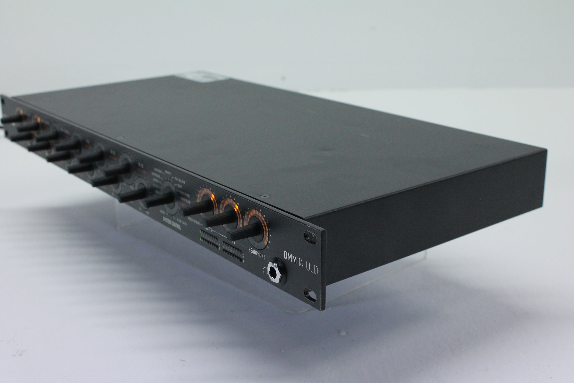 AKG DMM14 ULD Microphone Mixer