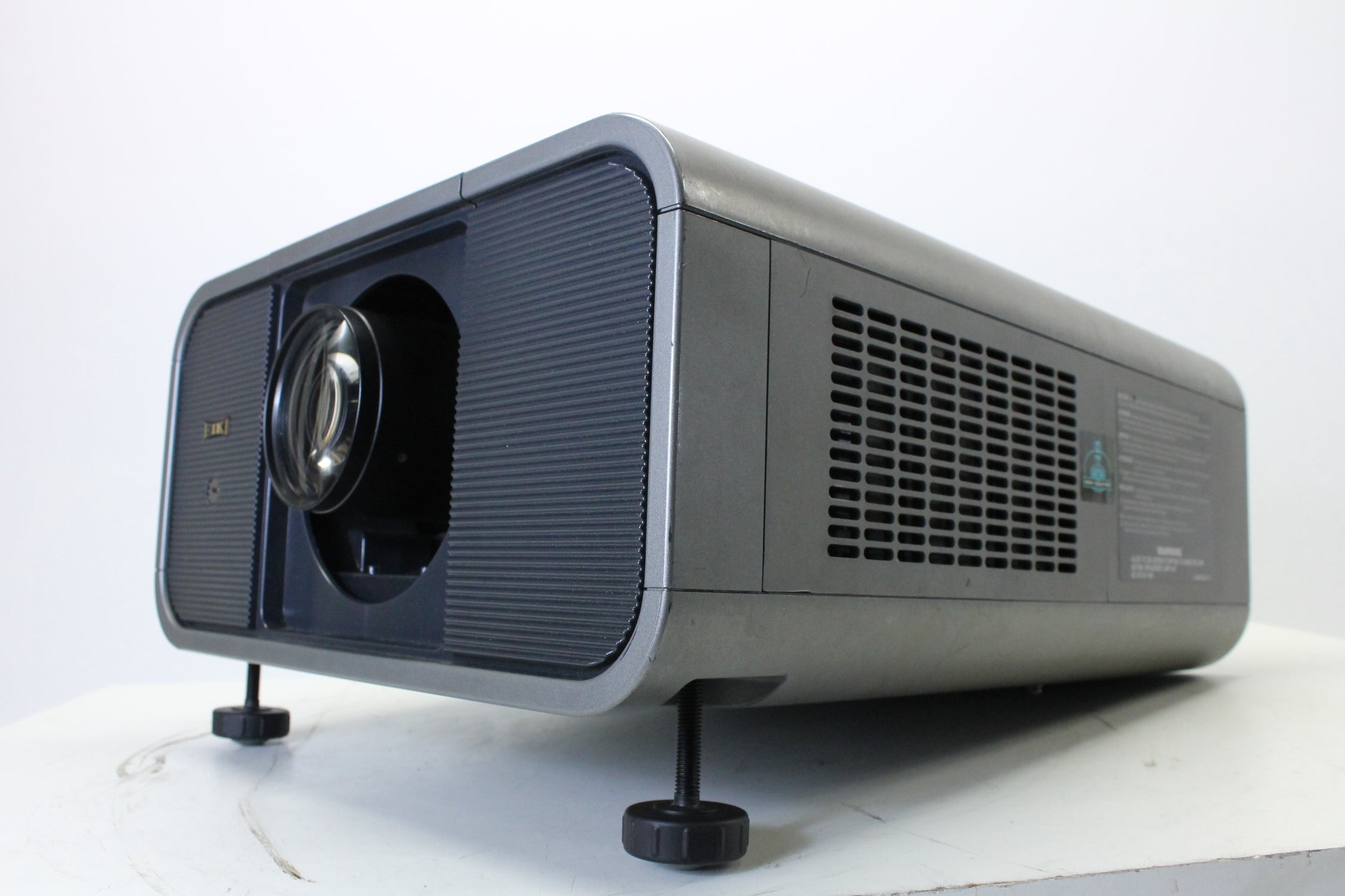 Eiki Projector LC-X85 met koffer en accessoires