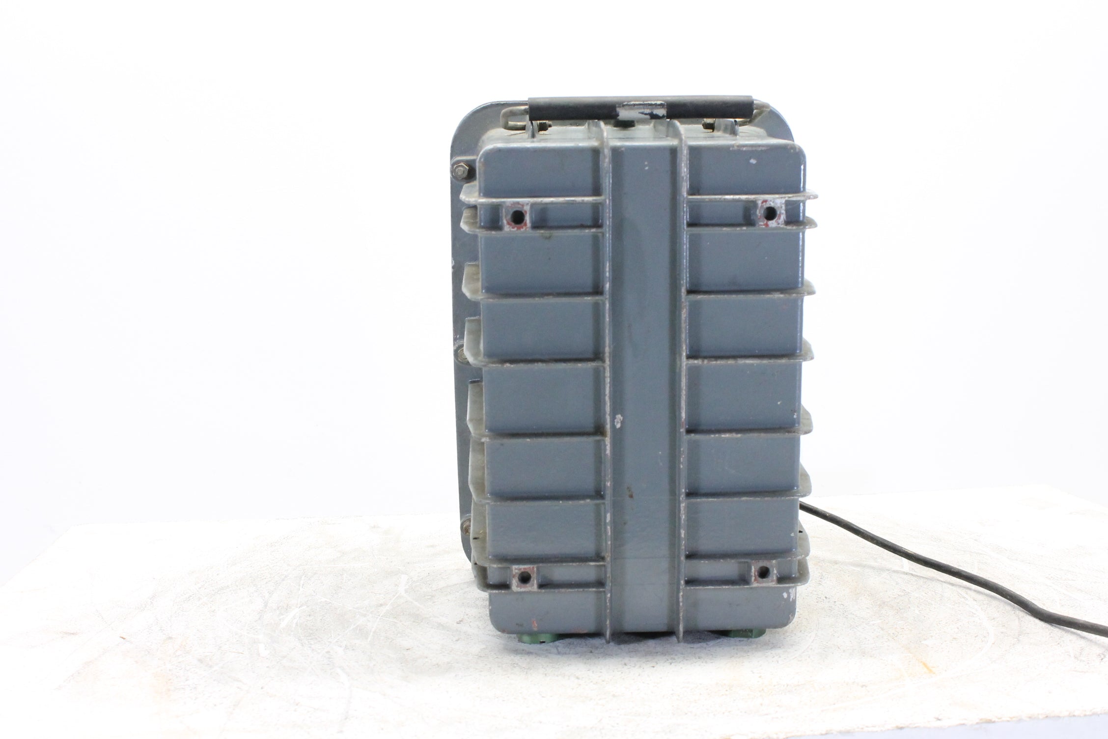 Onbekende Britse legerversterker 105-230V