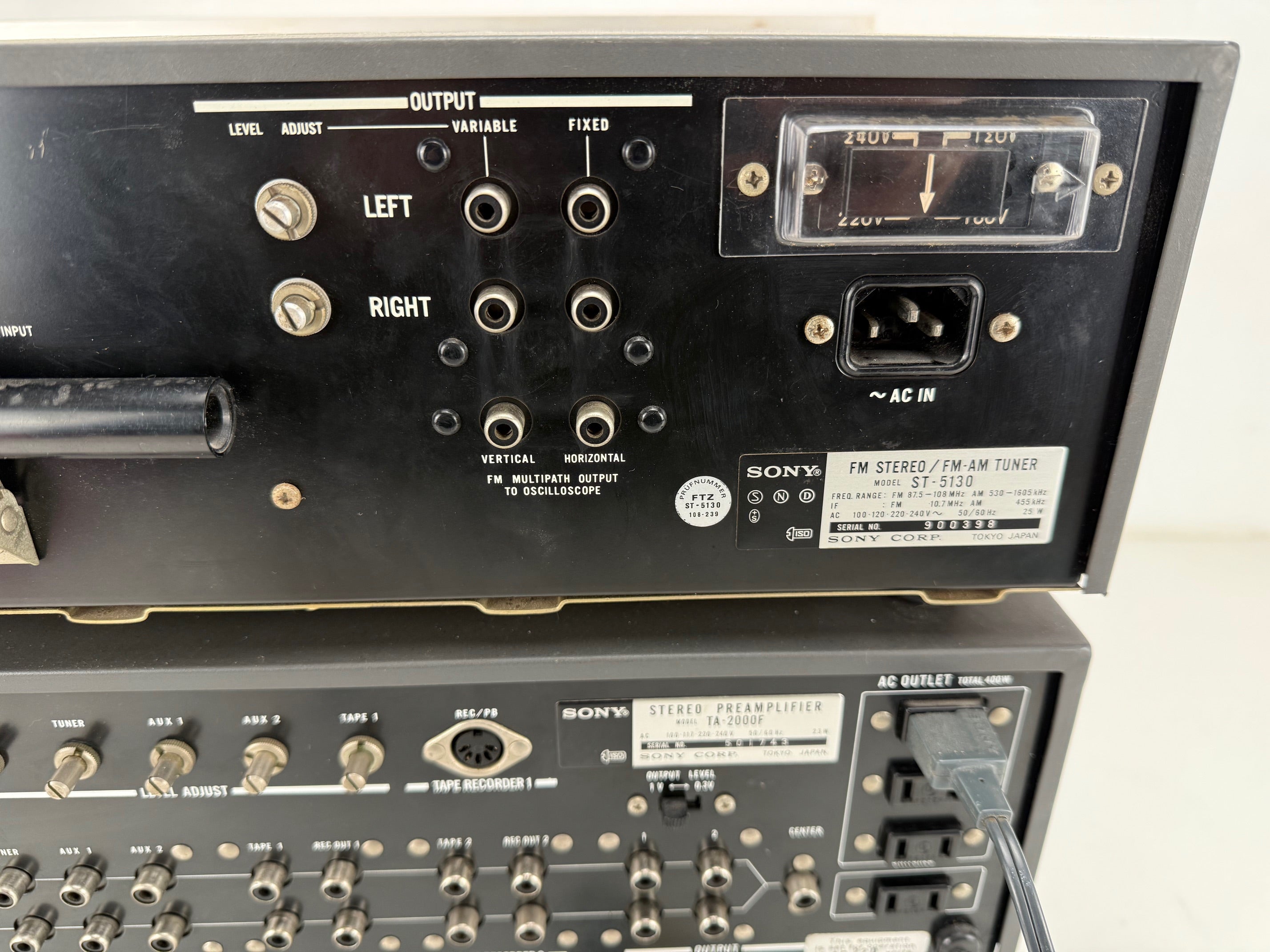 Sony ST - 5130 Tuner / TA - 2000F Pre Amplifier / TA - 3200F Stereo Amplifier set