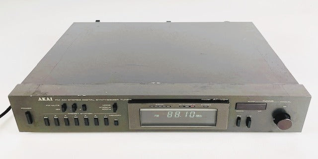 Akai AT-V04 AM/FM stereo digitale synthesizer tuner