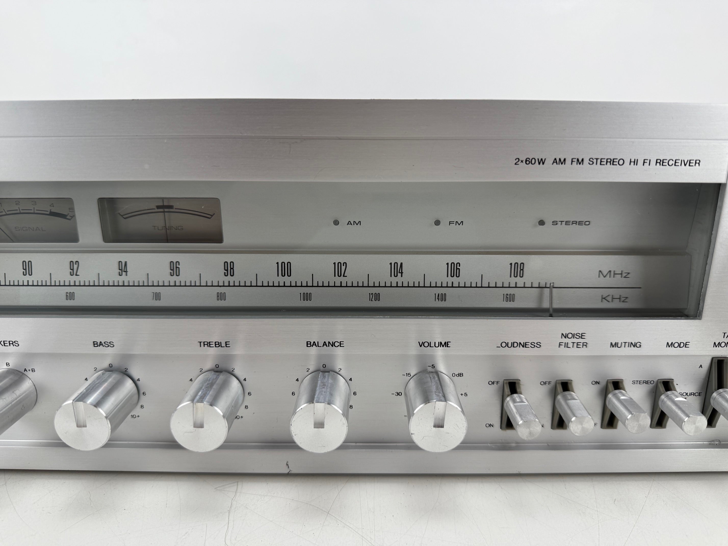 BASF D-6160 AM/FM stereo-ontvanger - Onderhoud uitgevoerd