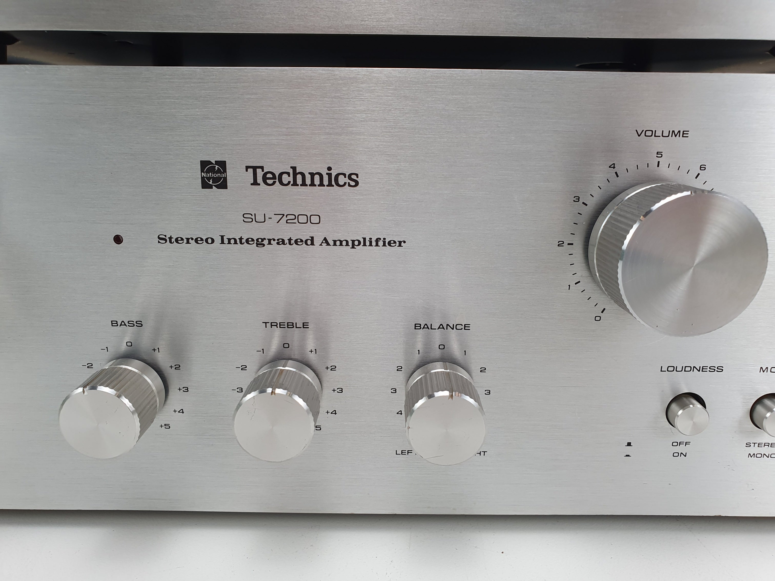 Technics ST-7200 Tuner - SU-7200 Integrated amplifier - Nice set