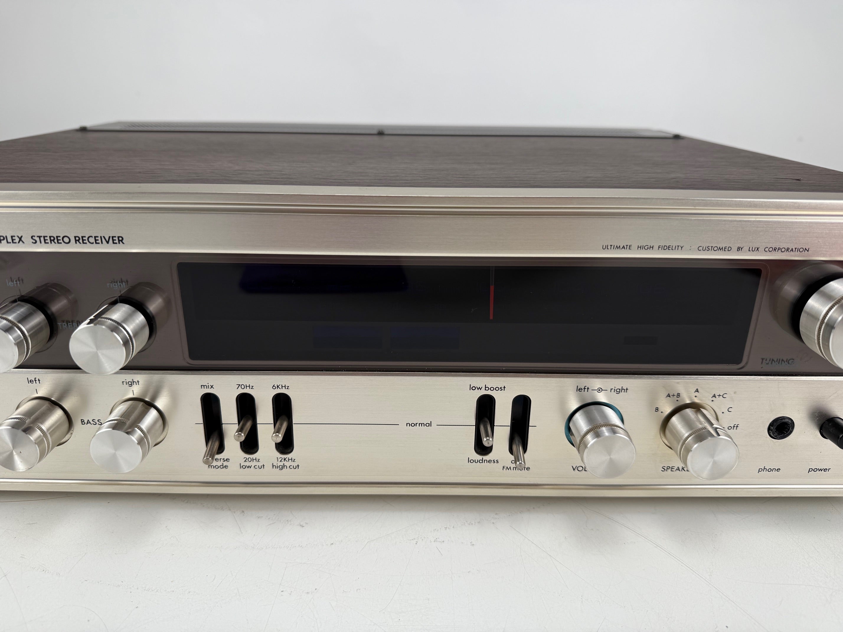 Luxman R-800E Solid State AM/FM Multiplex Stereo Receiver - Serviced
