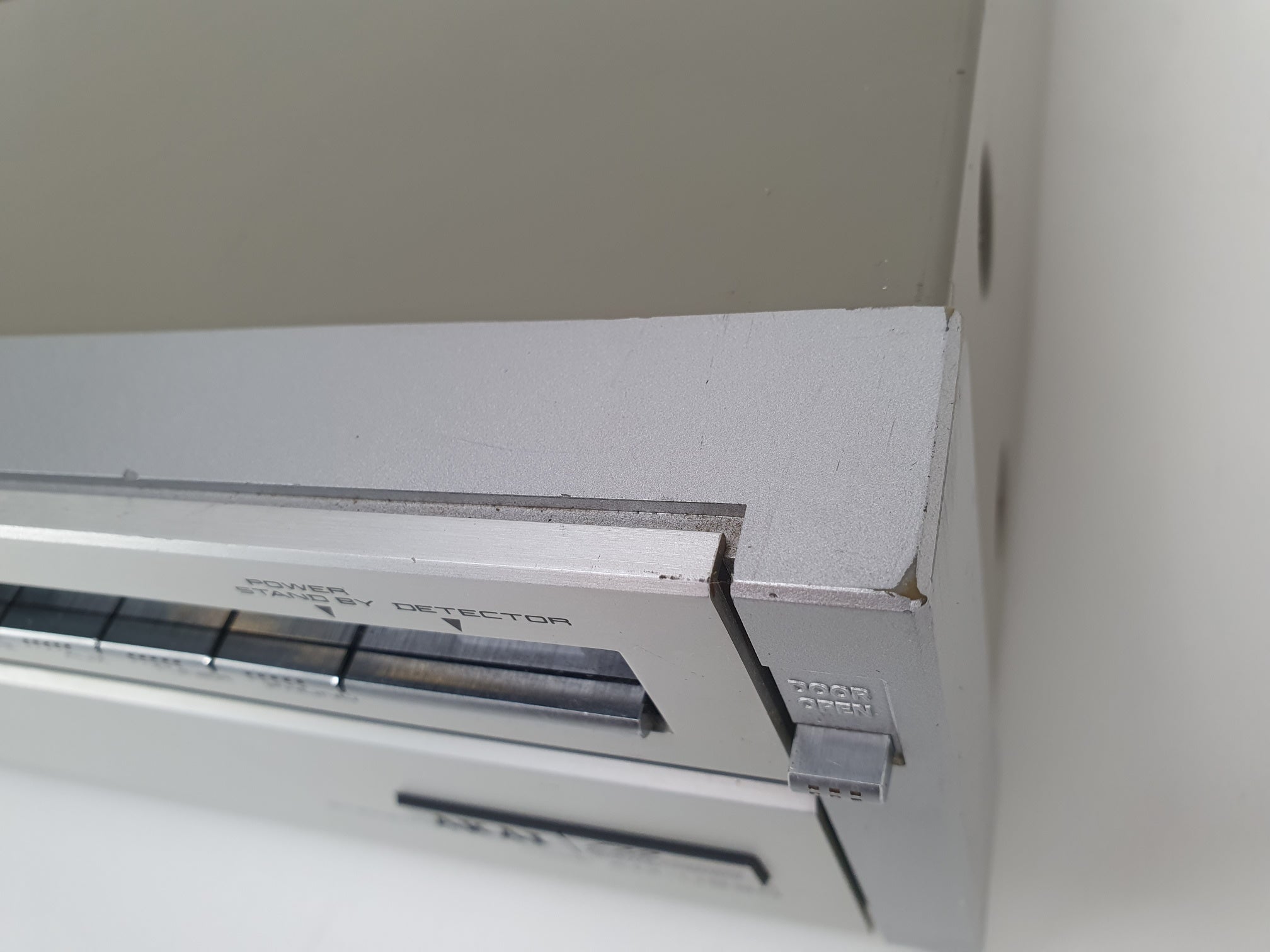 Akai AM-U330 geïntegreerde versterker - 55W 8 ohm - Onderhoud uitgevoerd