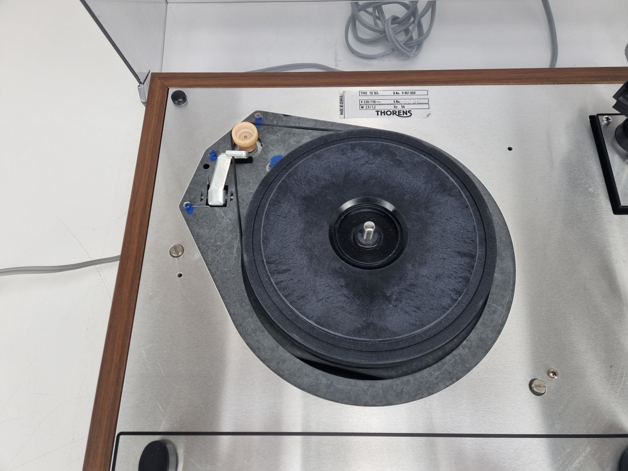 Thorens TD 165 -  with Philips 401 needle - Nice Dust Cover - Great condition