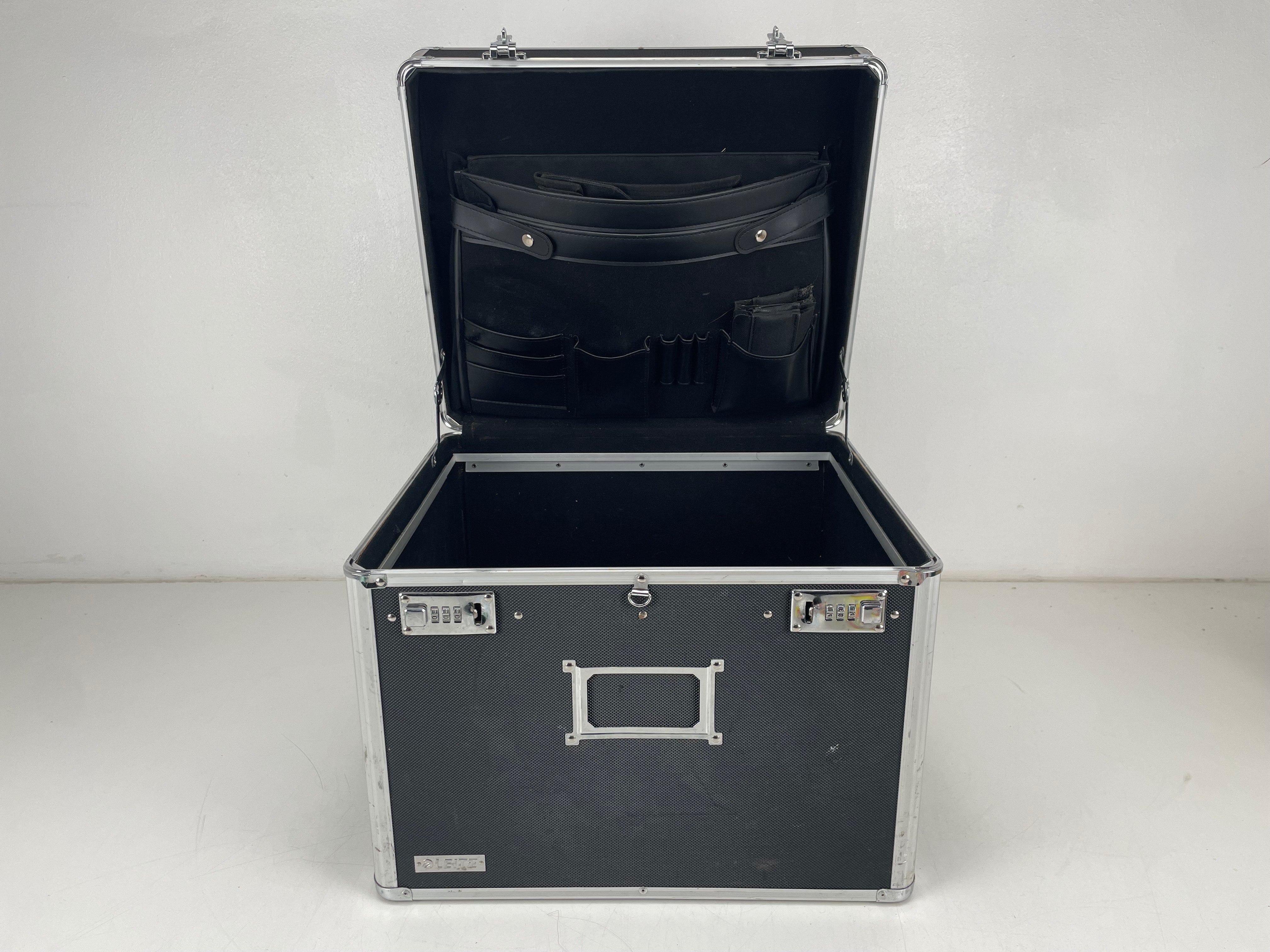 Leitz afsluitbare flightcase met ophangsysteem - PINCODE ONBEKEND