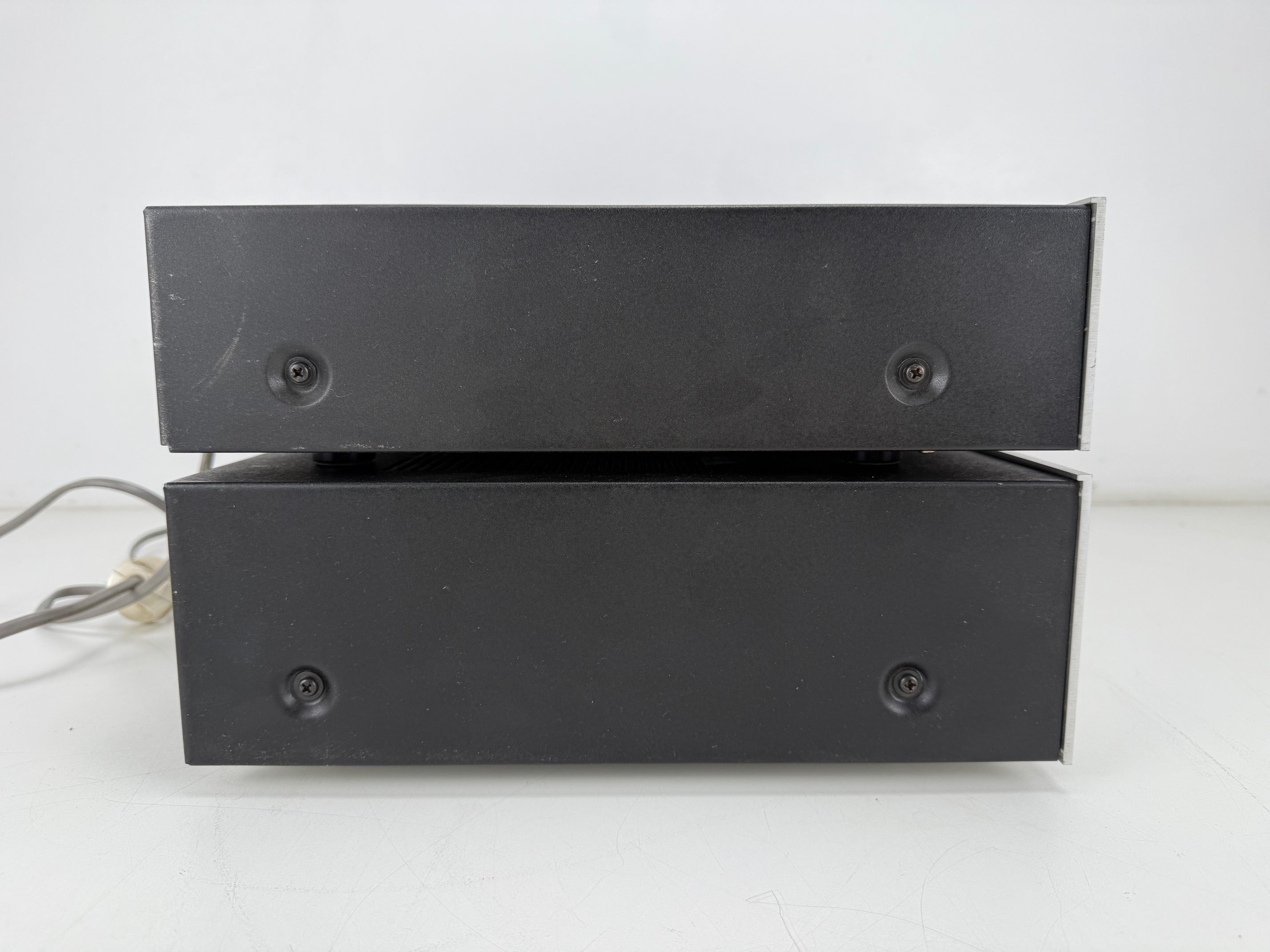 Yamaha T-550 Stereo Tuner / A-550 Stereo Amplifier Set - Serviced