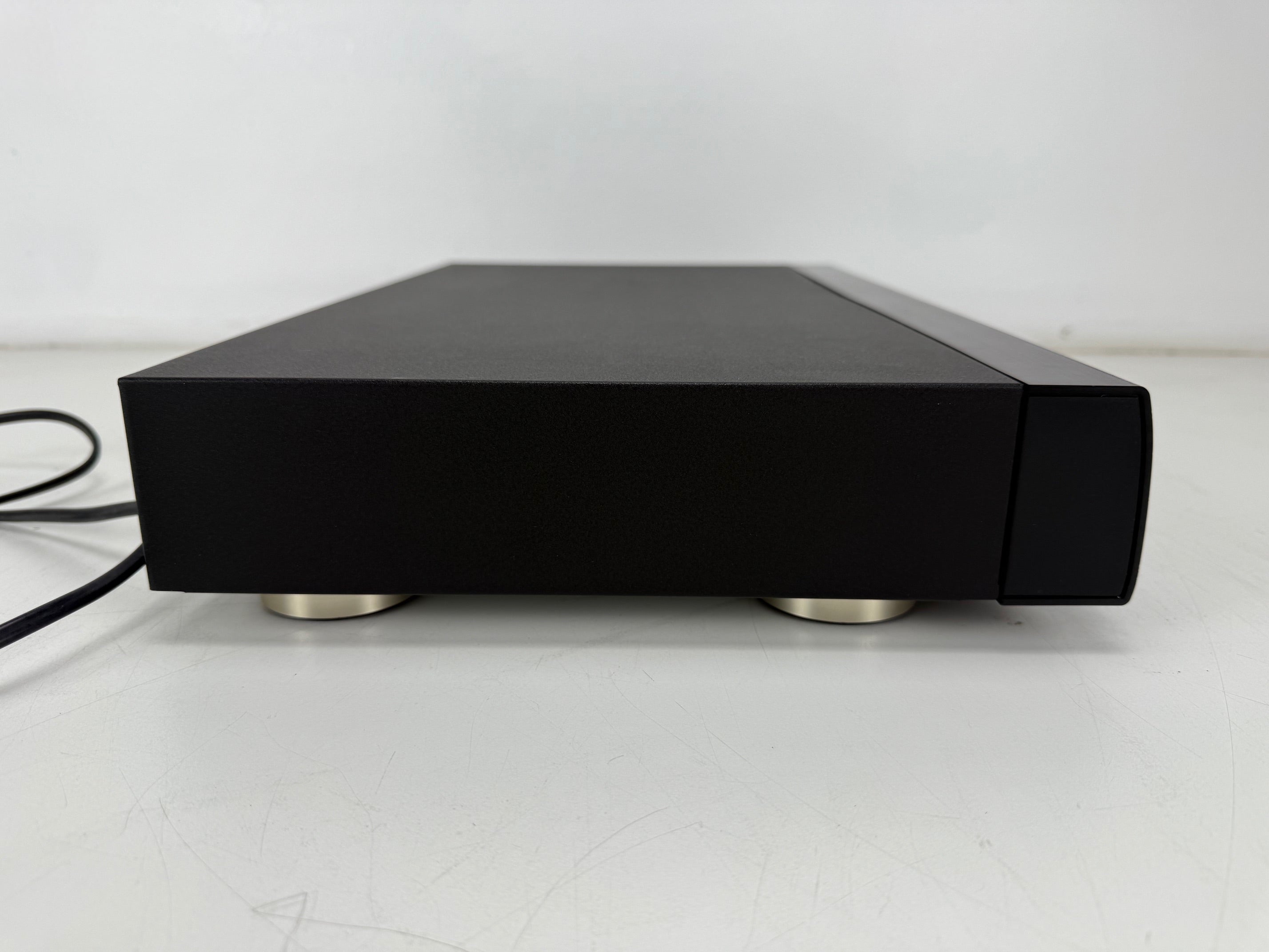 Pioneer F-104 FM/AM digitale synthesizer-tuner met handleiding