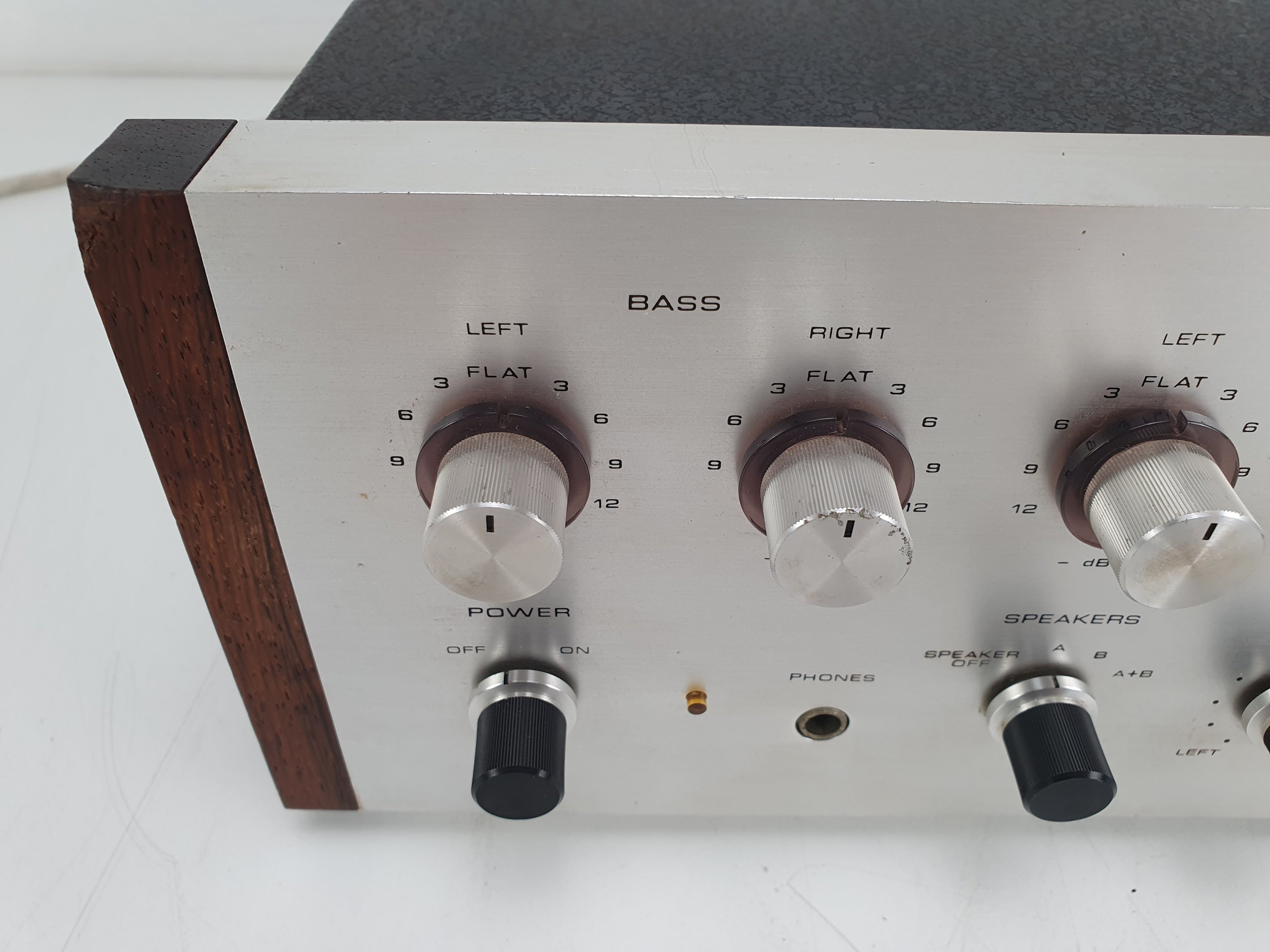 Pioneer SA-900 stereo versterker - volledig nagekeken en onderhouden