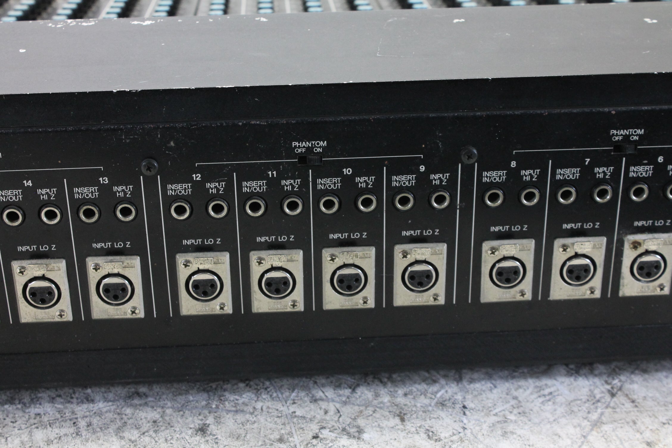 Yamaha 2408M 24-kanaals monitor mengpaneel