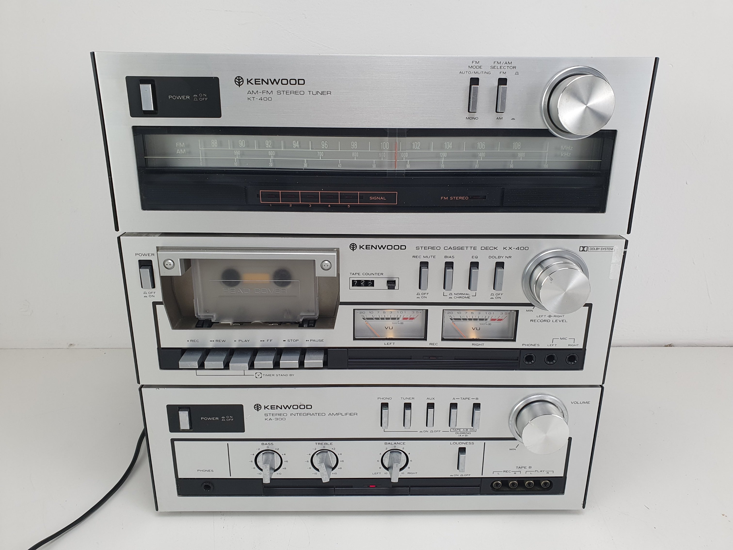Kenwood KA-300 versterker - KX-400 cassettedeck - KT-400 tuner - Nette, onderhouden set