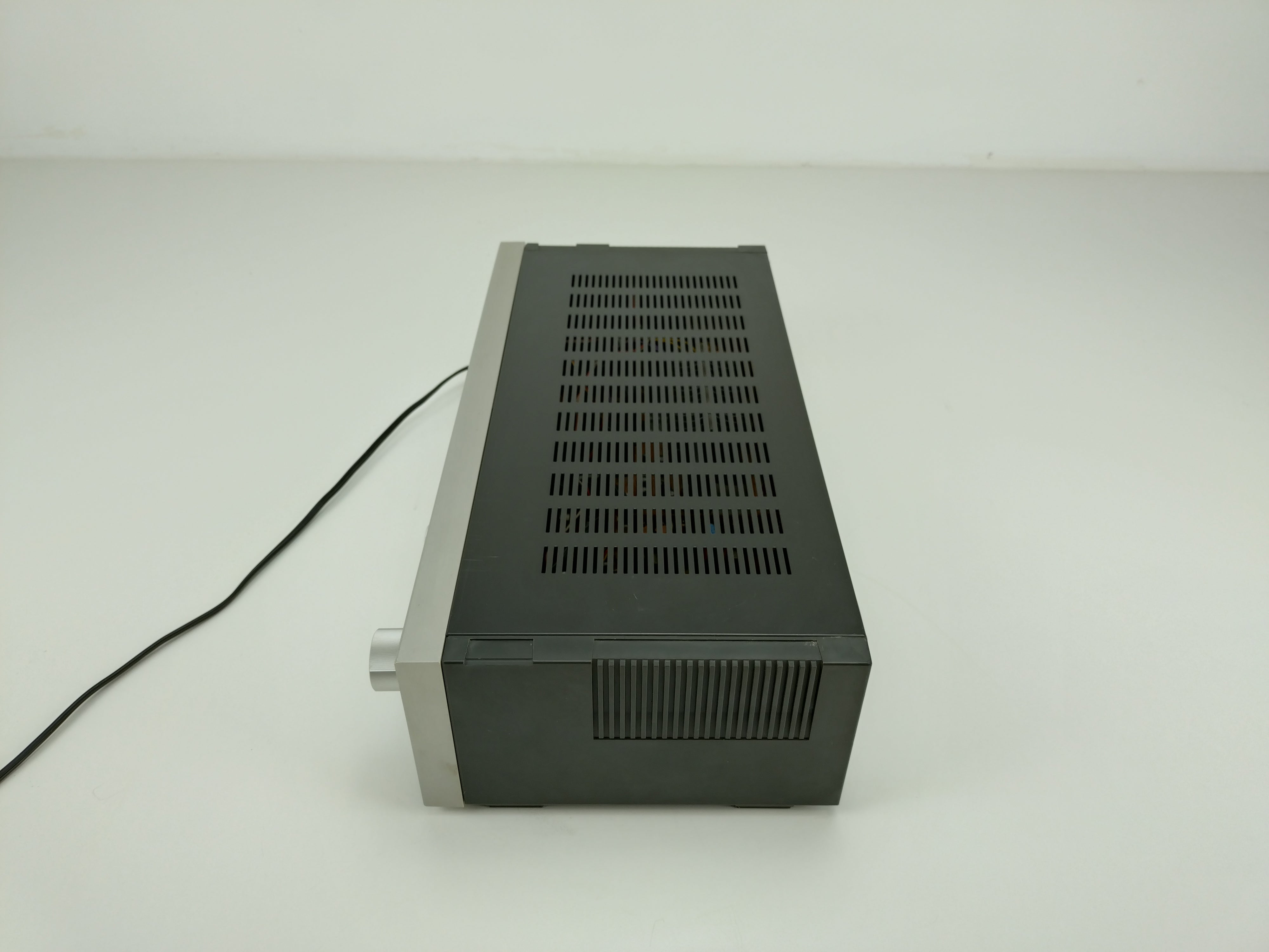 Sansui R-303 receiver used in original box