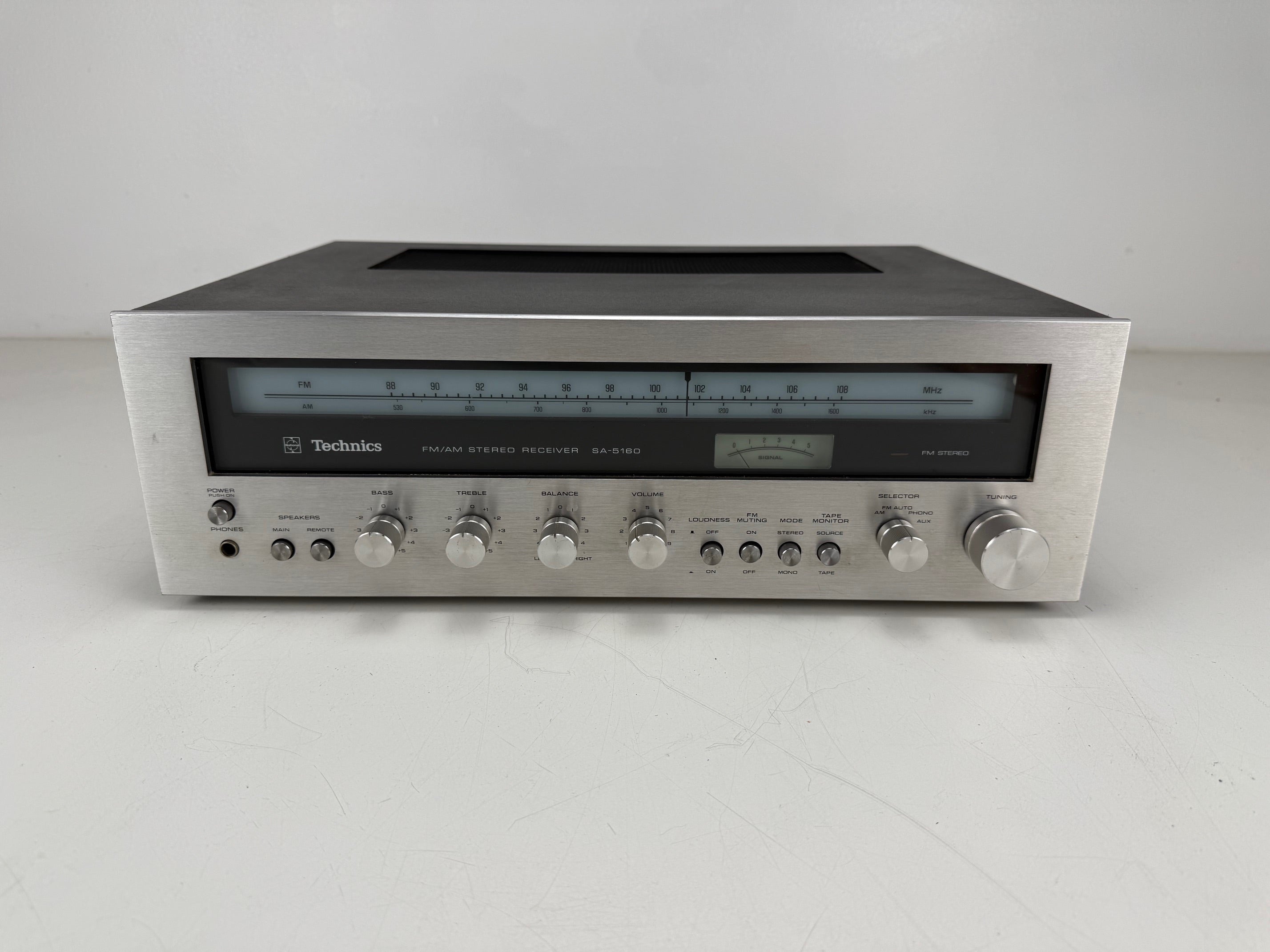 Technics SA-5160 FM/AM Stereo Receiver