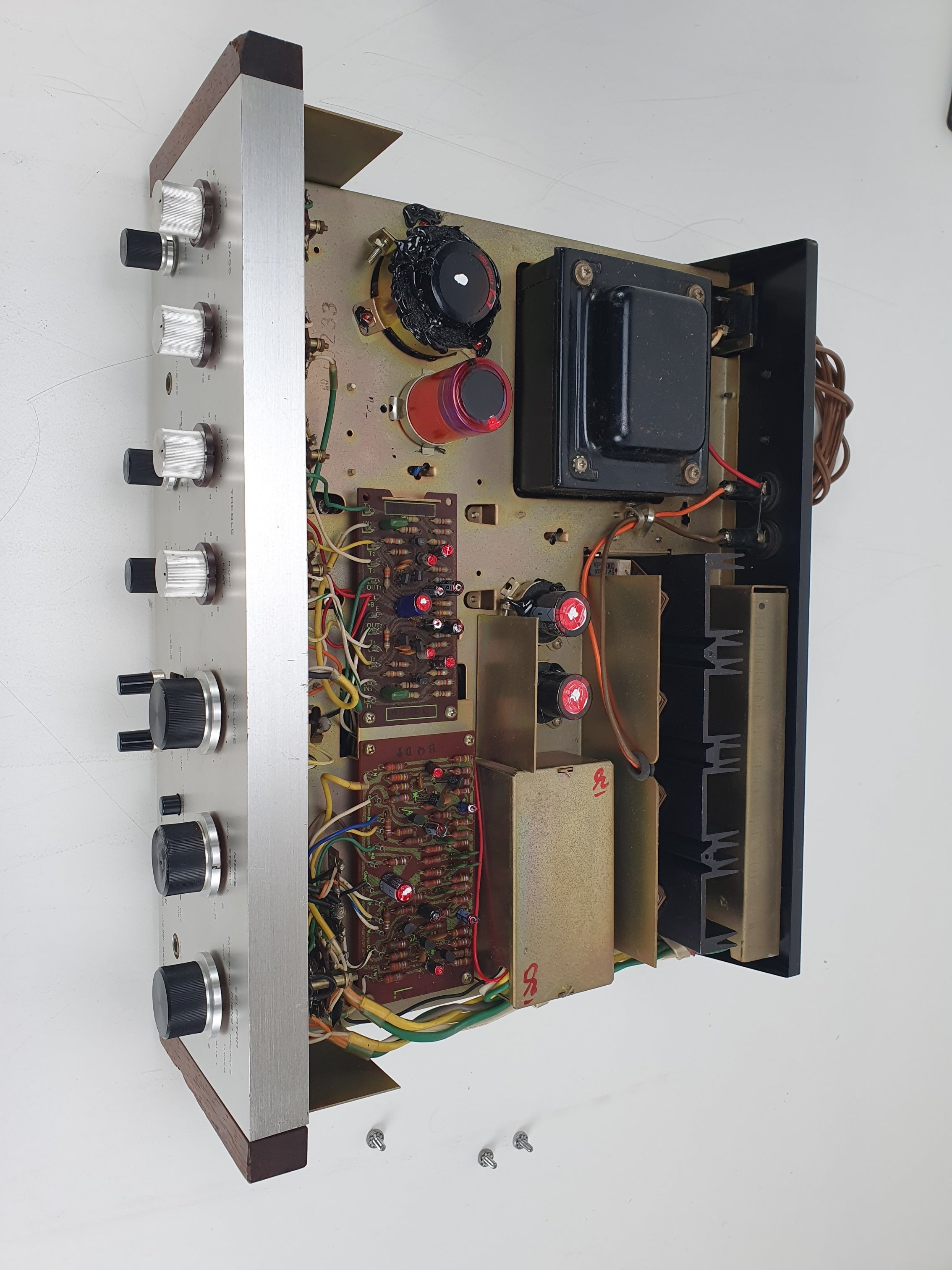 Pioneer SA-900 stereo versterker - volledig nagekeken en onderhouden