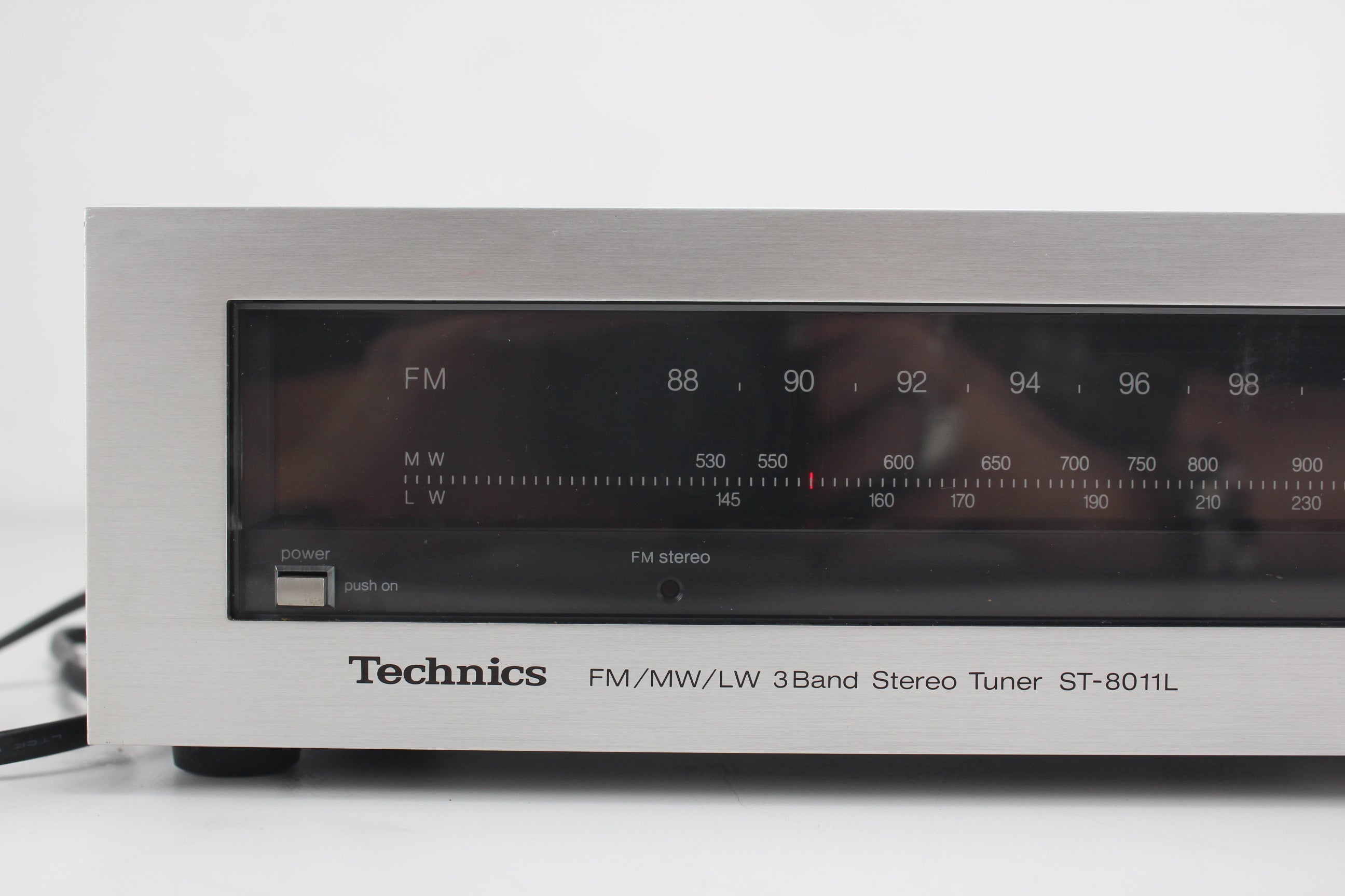 Technics 3-bands stereo tuner ST-8011L