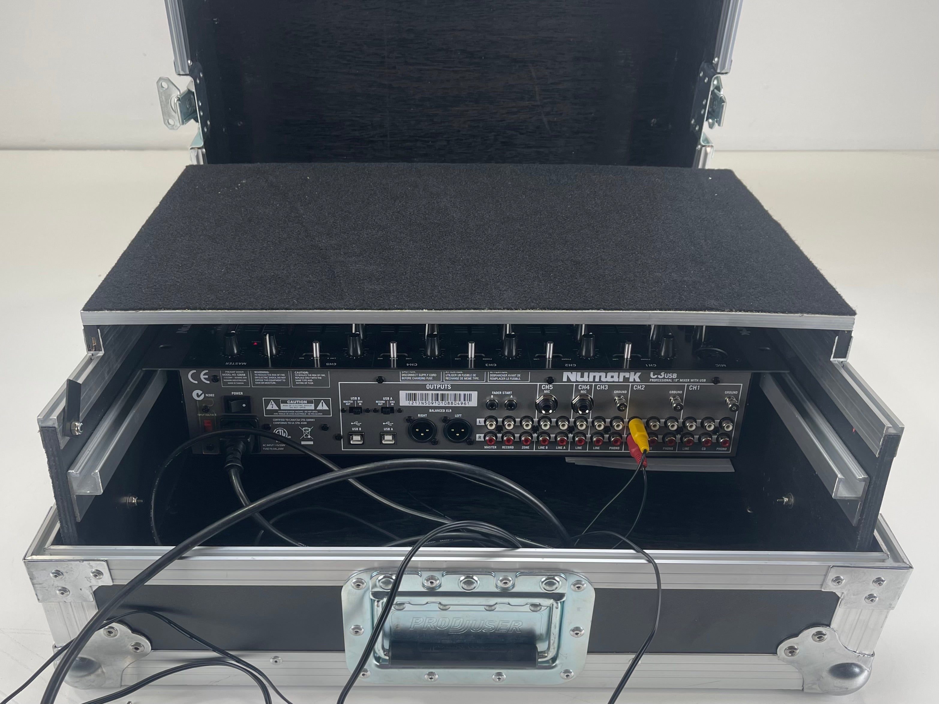 Numark C3 USB DJ Mixer - DMC 2 Software controller- In Flight Case