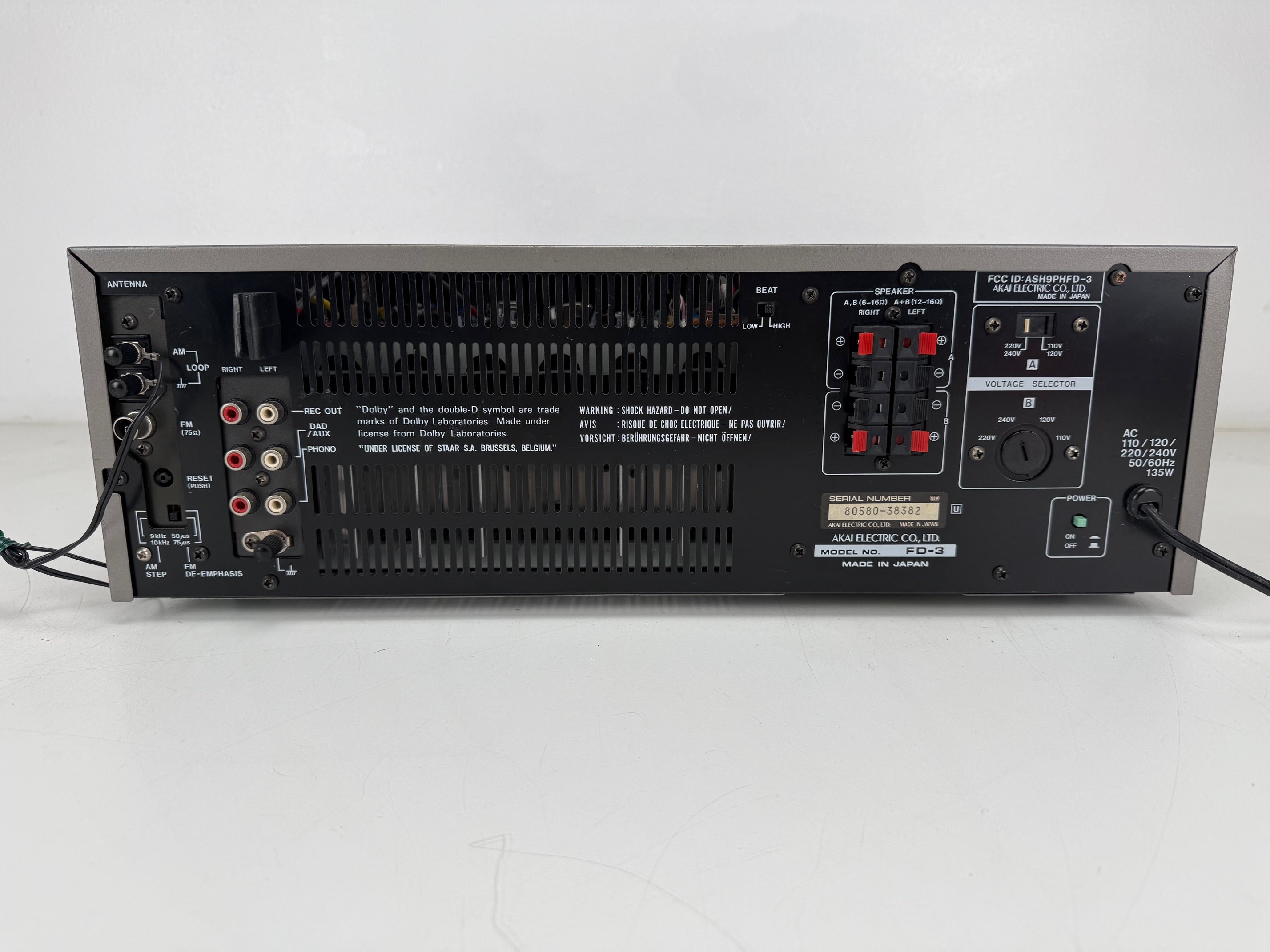 Akai Model FD-3 Hifi composietsysteem - Versterker/tuner/cassette-combinatie