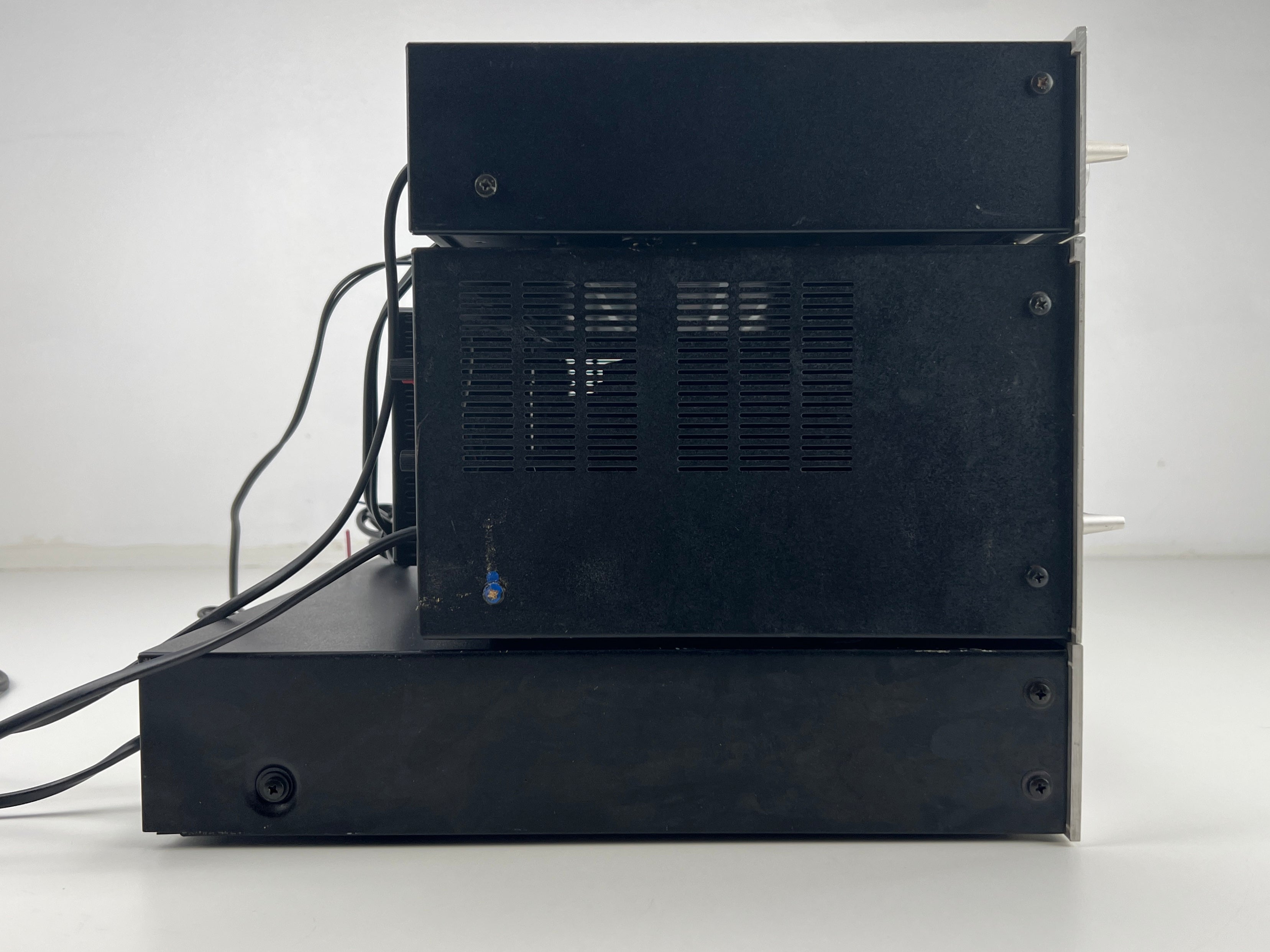 Hitachi HCA-6500 voorversterker - HMA-6500 eindversterker - FT-8000 tuner