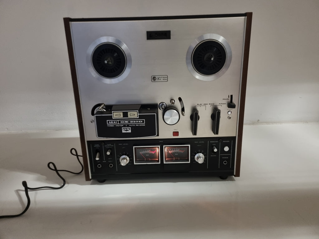 Akai GX-210D - 1/4'' 18 cm reel to reel recorder - Nice Condition