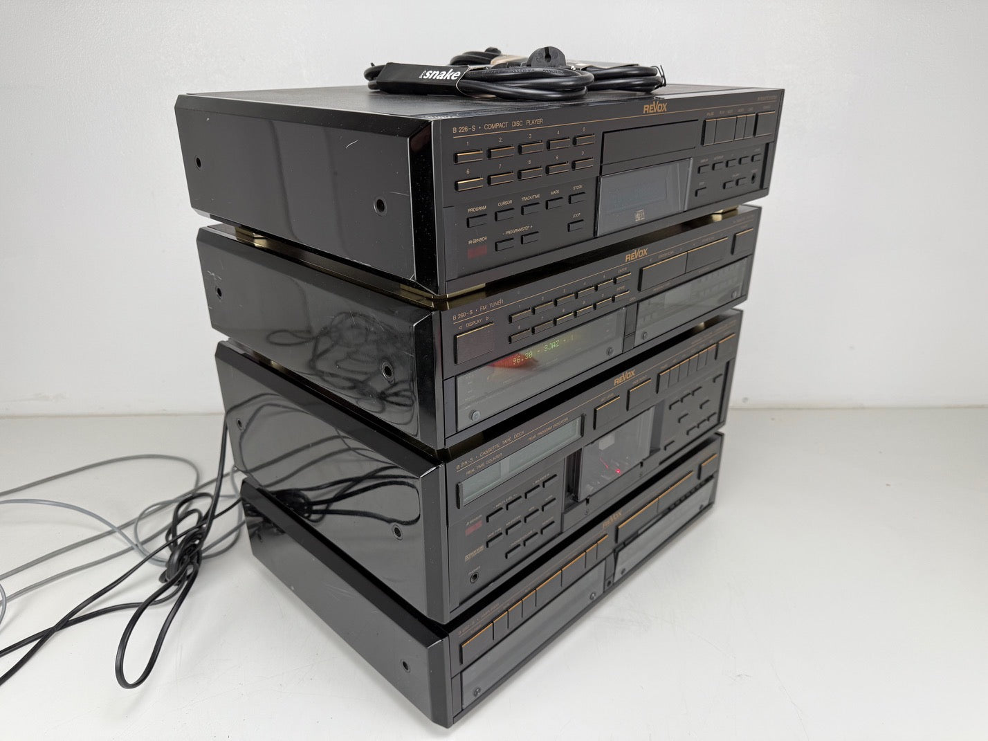 Studer Revox B-260S tuner / B-215S cassettedeck / B-250S versterker / B-226S cd-speler - complete set