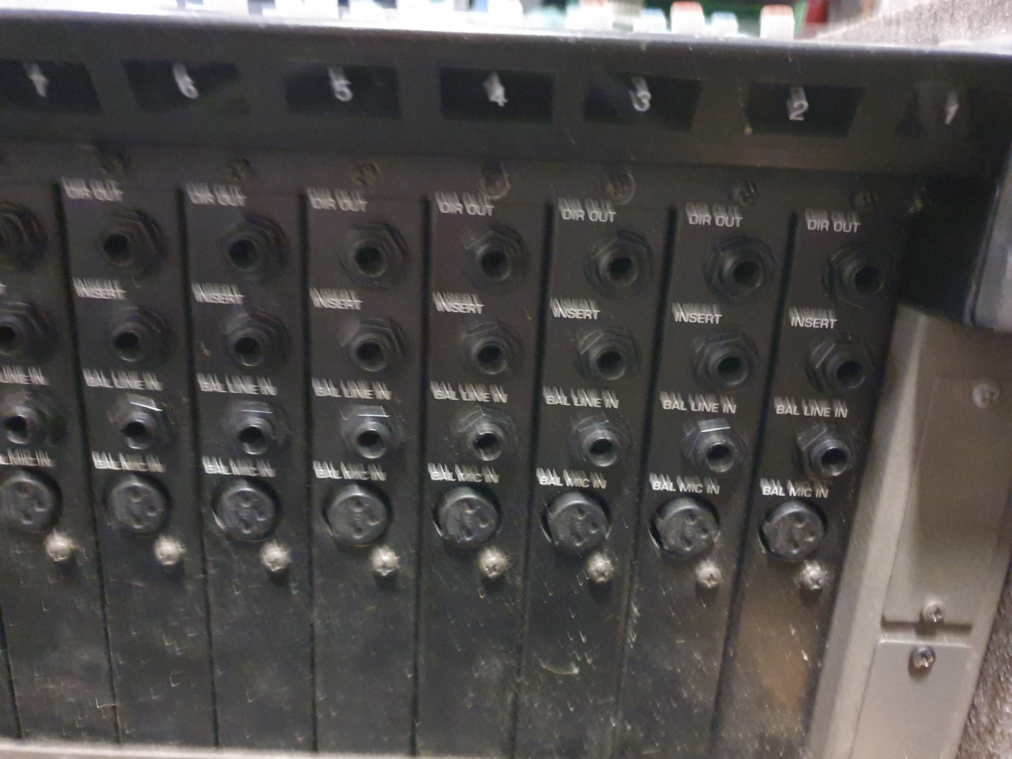 Crest Audio live/studio console - 32-8-2 - Incl PSU and flightcase - Sold as is