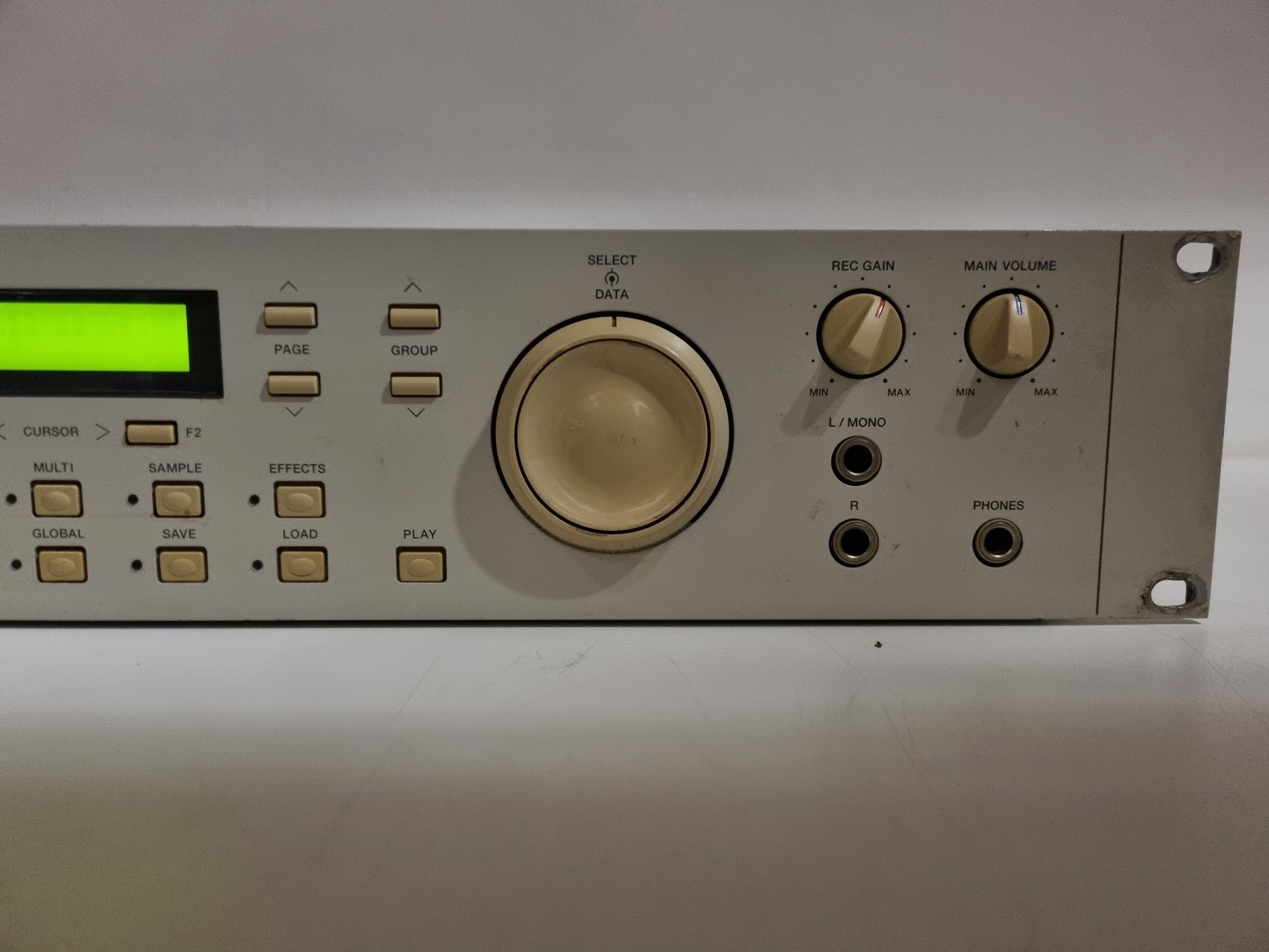 Akai S2000 MIDI Stereo Digitale Sampler - voeding getest - Verkocht zoals hij is