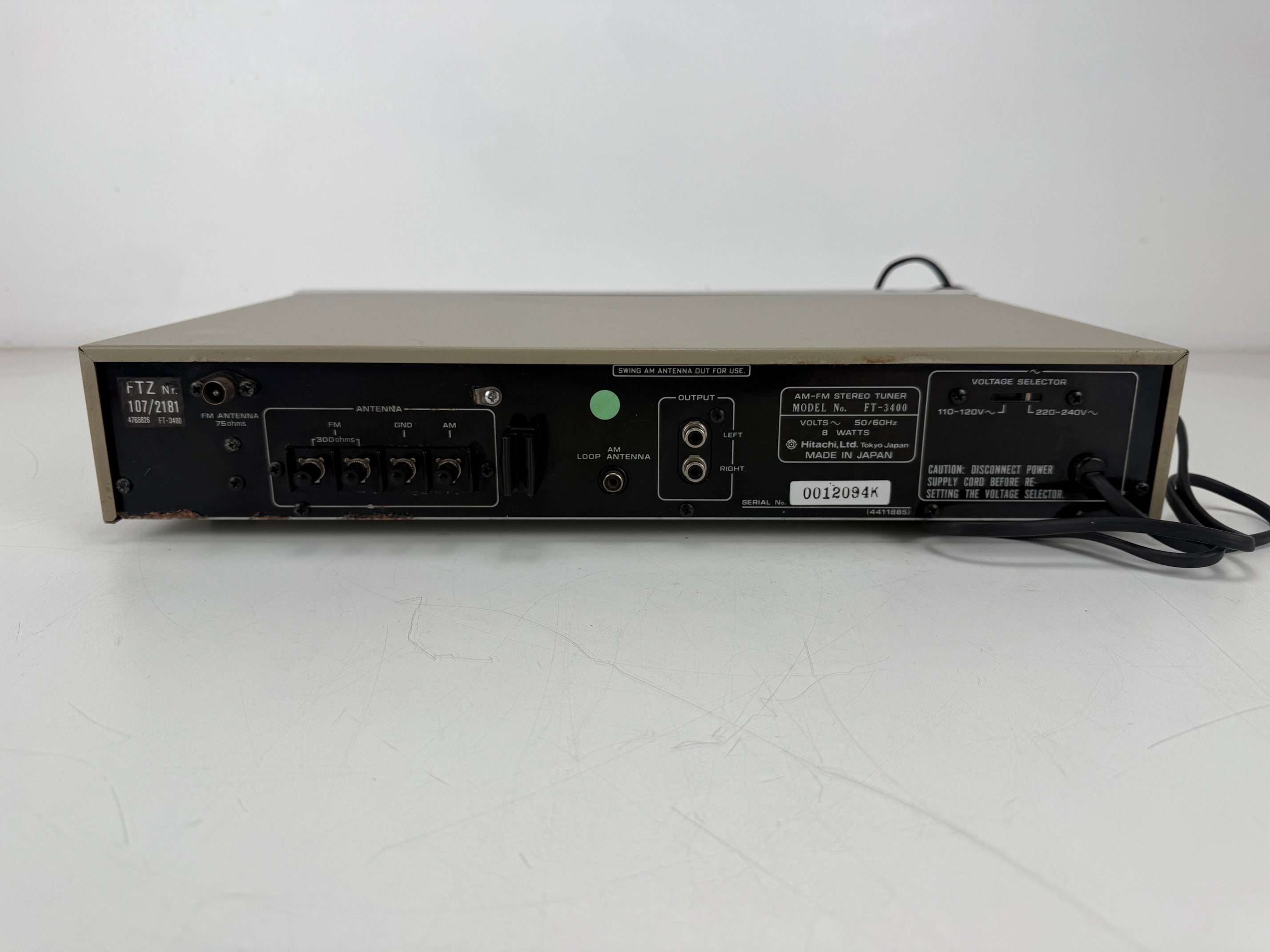 Hitachi FT-3400 stereo tuner - Nieuwe schaalverlichting