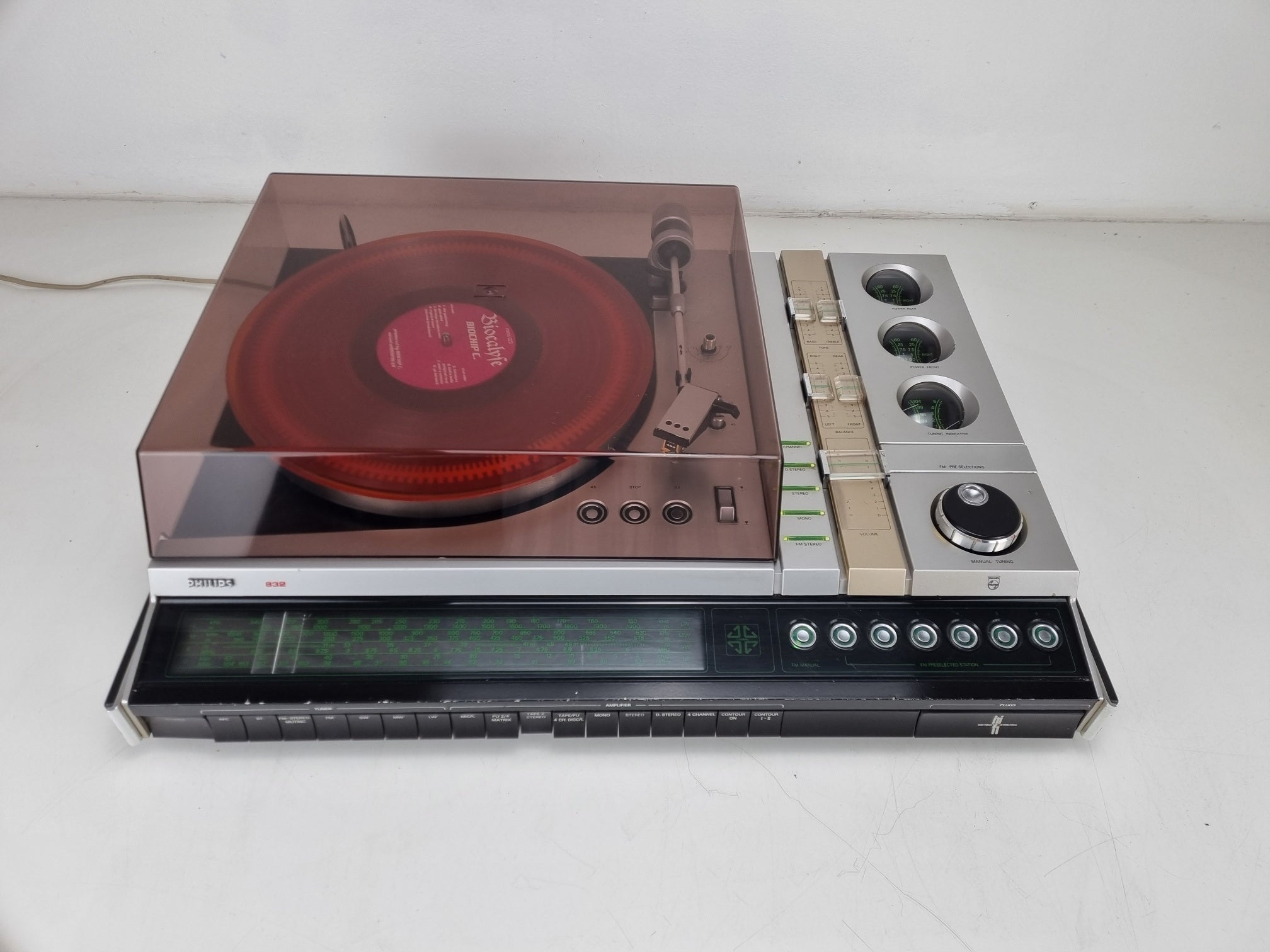 Philips RH 832 - VU-meter gerepareerd - Nieuwe lampen - 4x Philips 541 MFB-luidsprekers