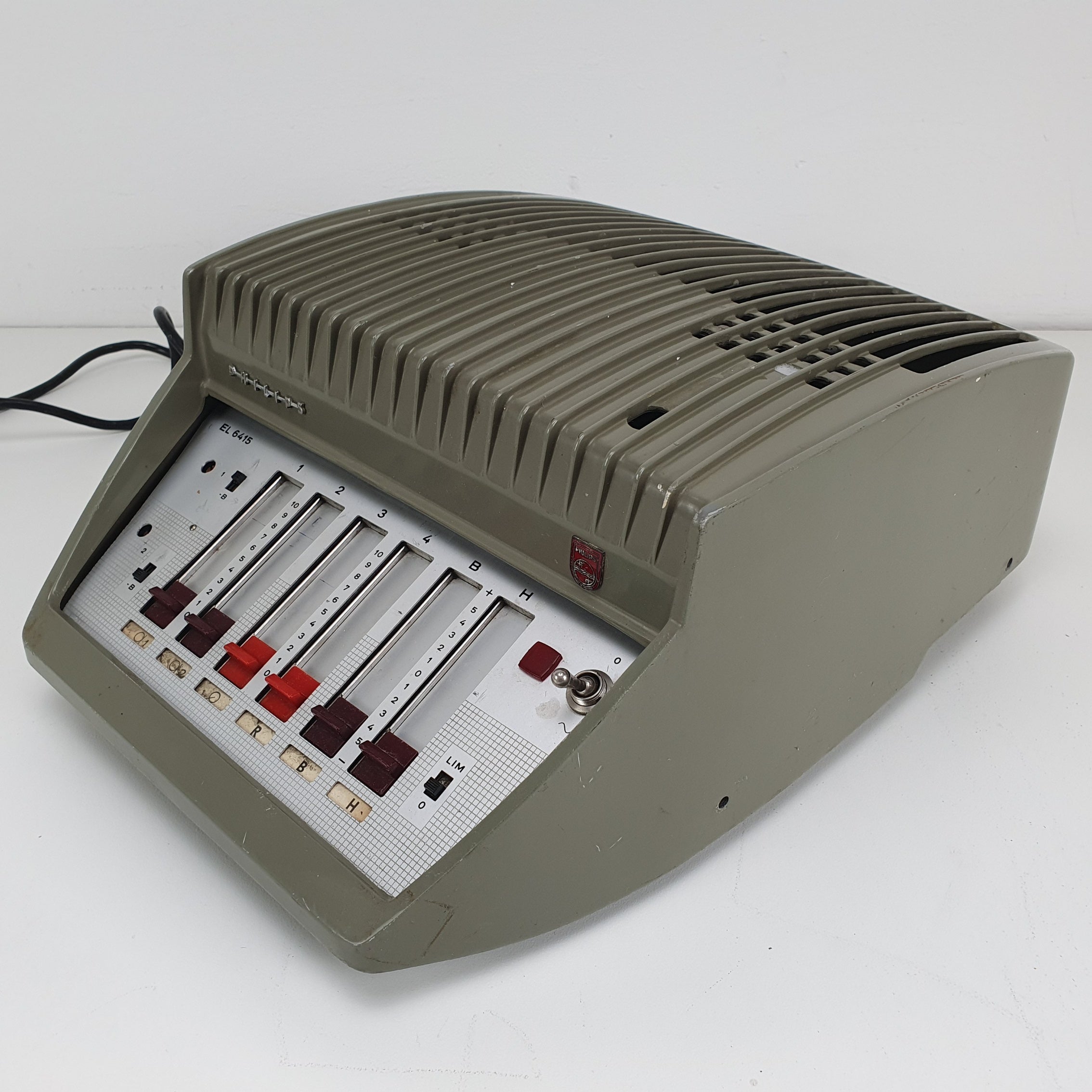 Philips EL 6415 4-kanaals buizenmixer/versterker met EL36- en ECC85-buizen