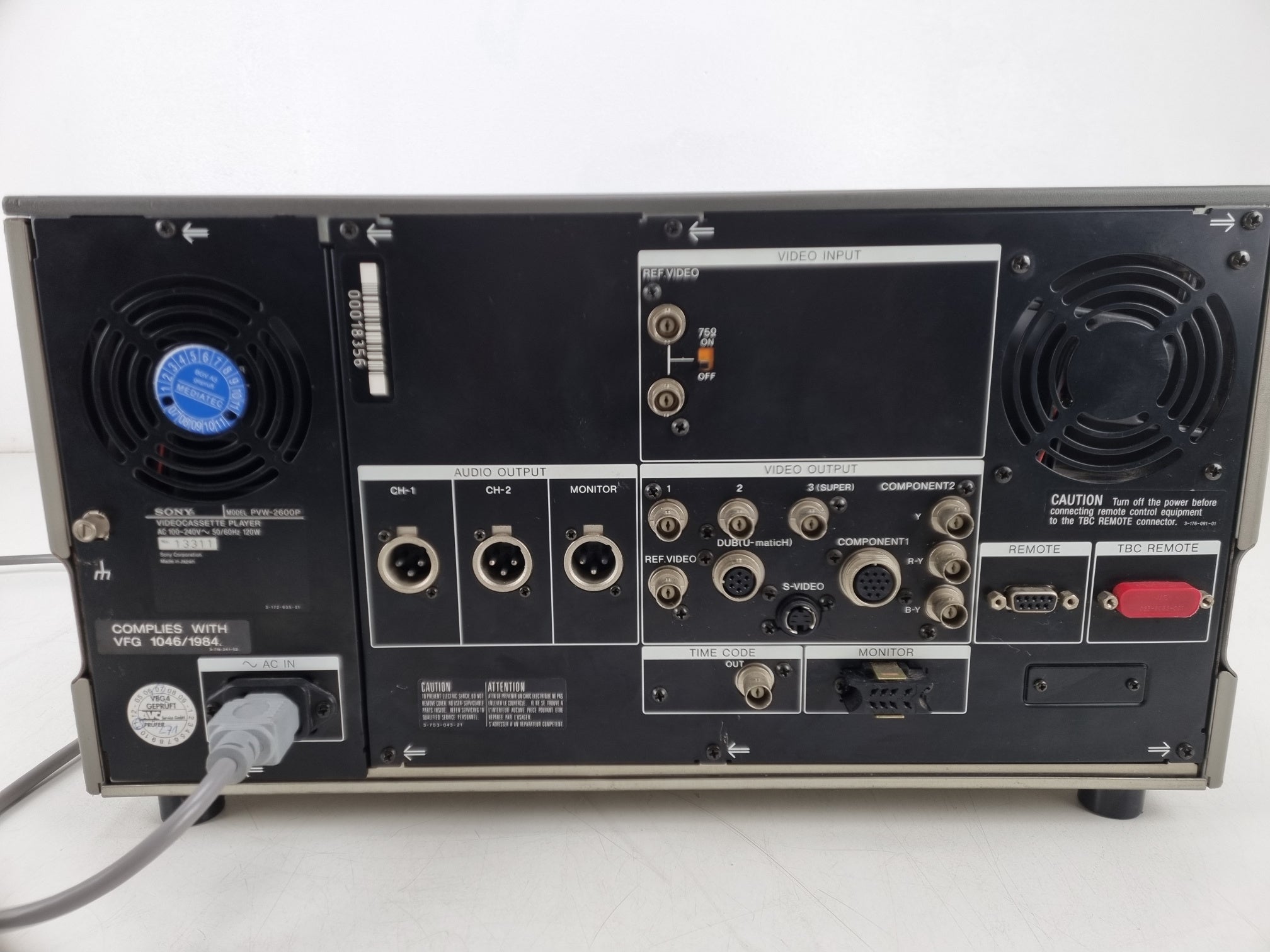 Sony PVW-2600P - BetacamSP Videorecorder - Completely Recaped and Serviced