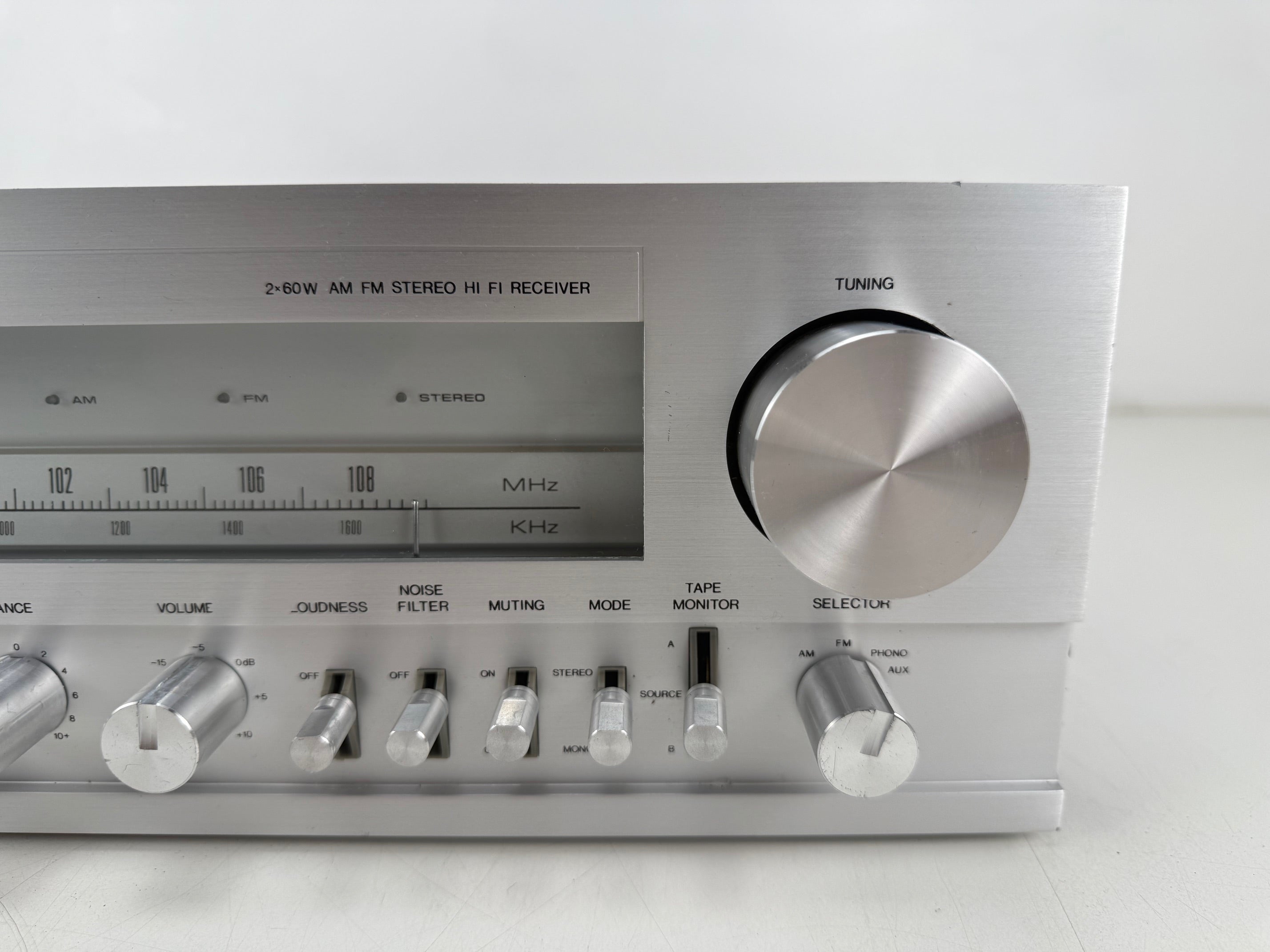 BASF D-6160 AM/FM stereo-ontvanger - Onderhoud uitgevoerd