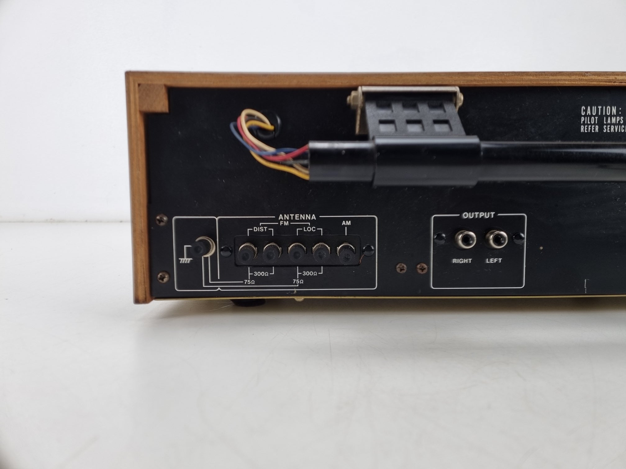 Akai AT-2200 - Vintage tuner met nieuwe verlichting - Zwart