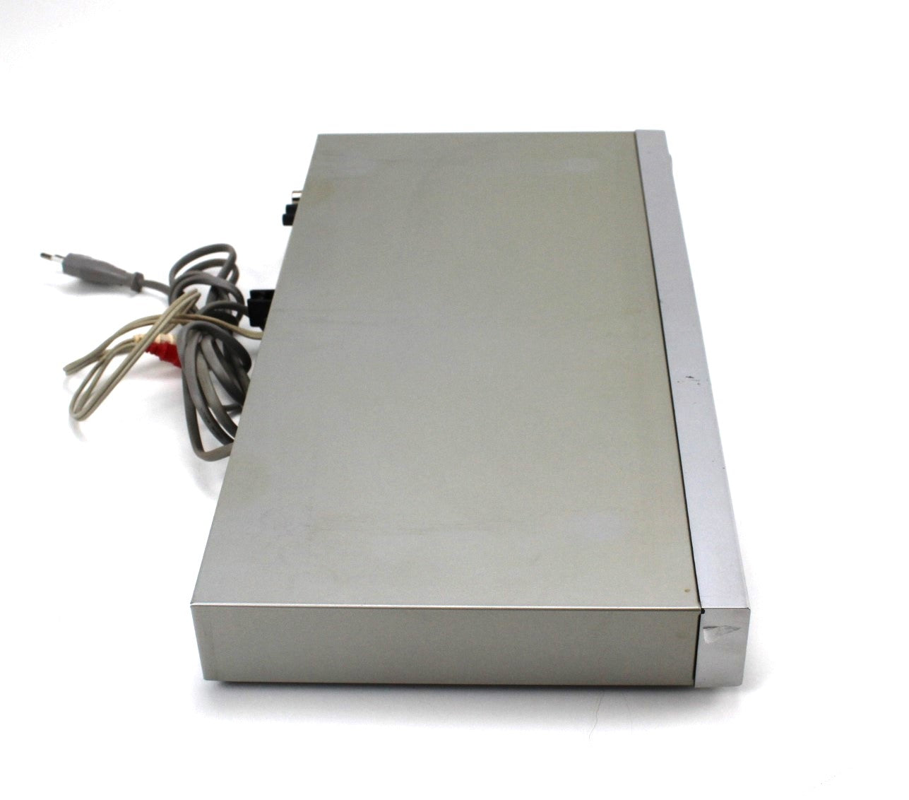 Akai Akai AT A1L werkt goed en is getest.