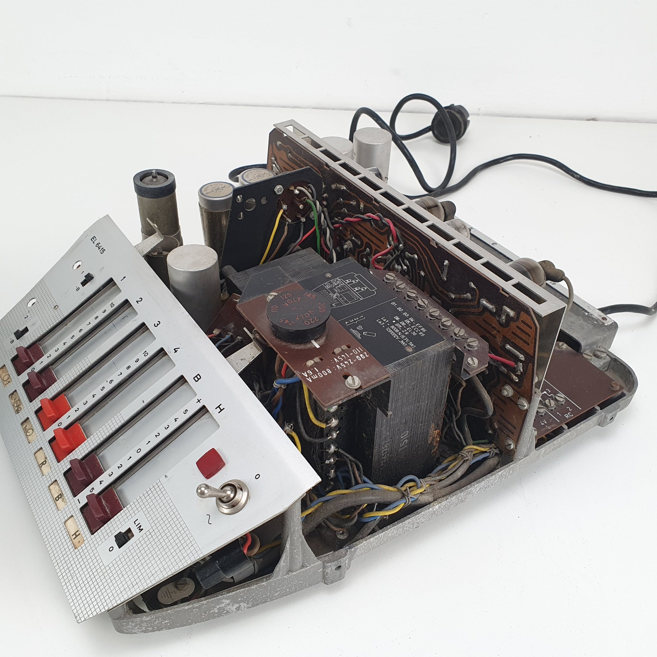 Philips EL 6415 4-kanaals buizenmixer/versterker met EL36- en ECC85-buizen