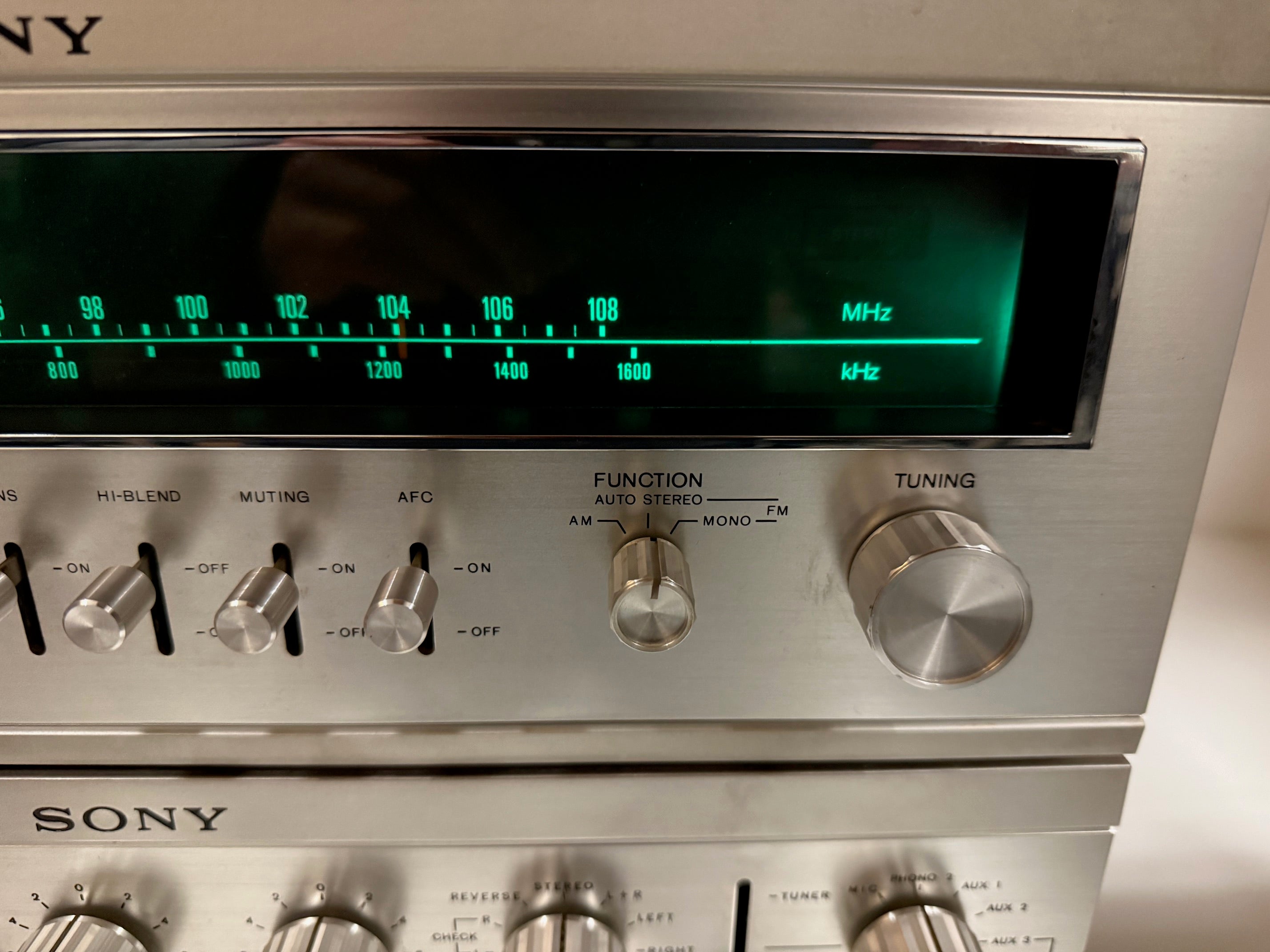 Sony ST - 5130 Tuner / TA - 2000F Pre Amplifier / TA - 3200F Stereo Amplifier set