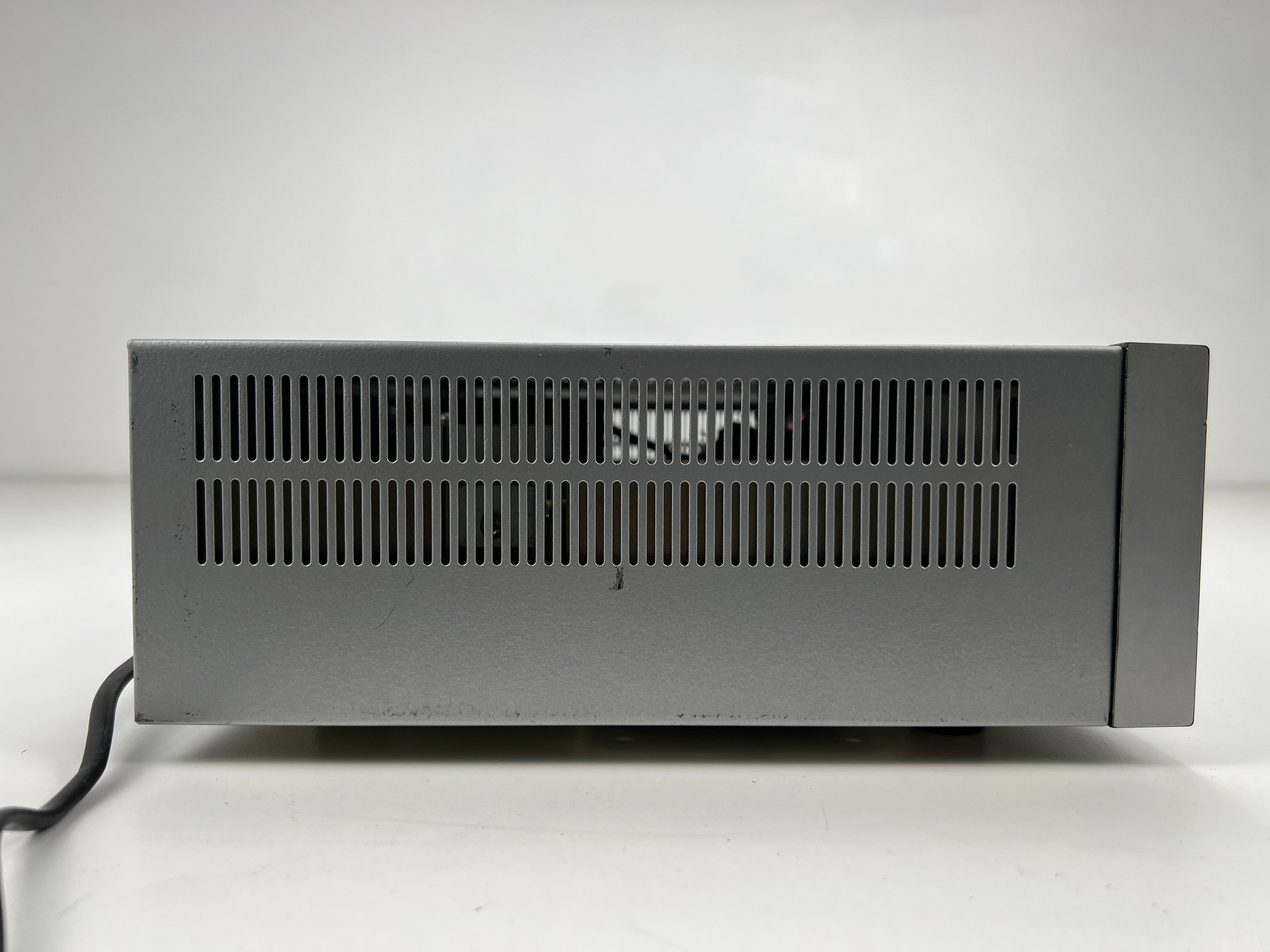 Akai AA-V105L - A/V-ontvanger