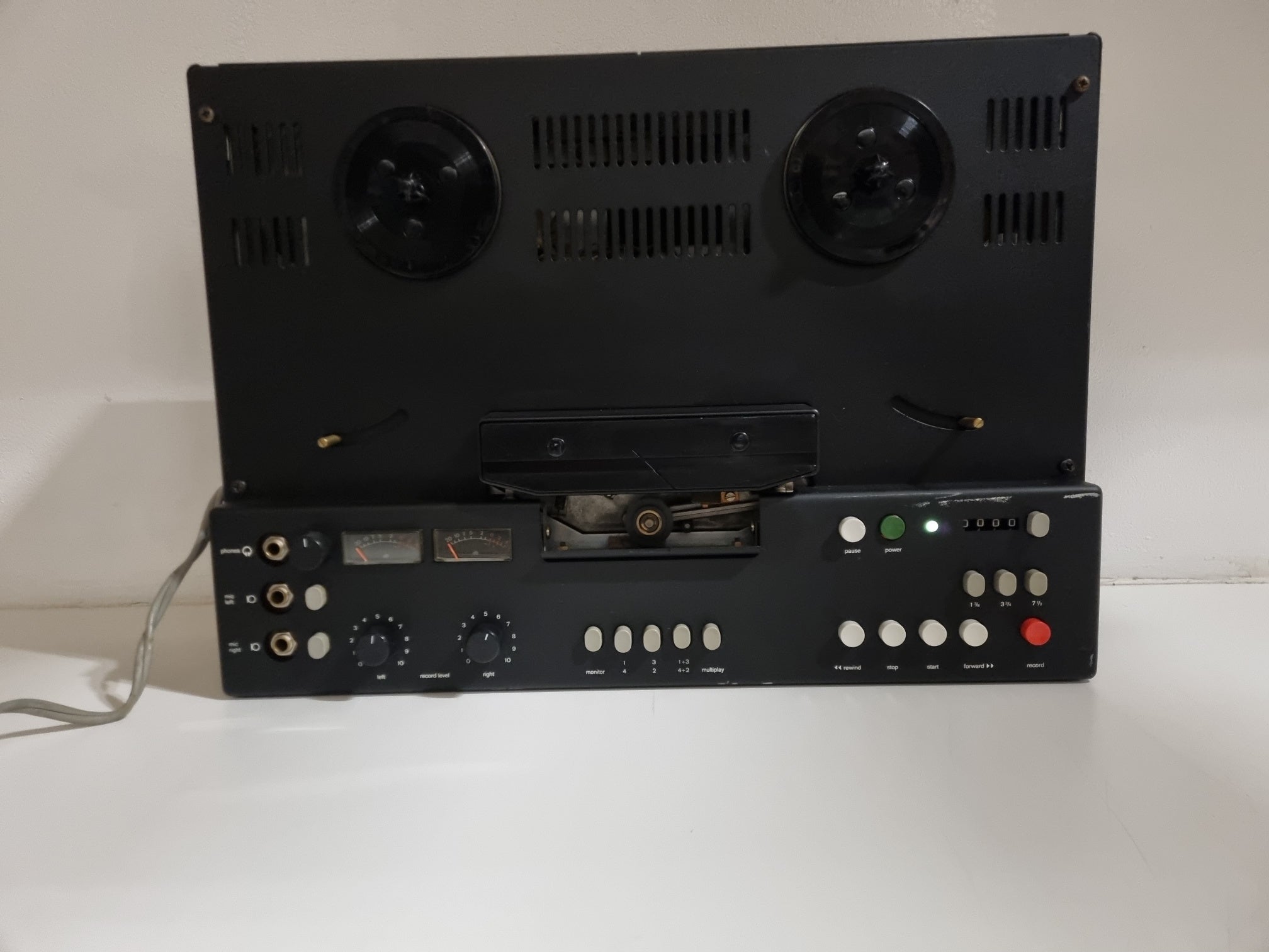 Braun TG 1000/4 stereo cassettedeck - Nieuwe riemen - Koppen gereinigd - Nieuwe potentiometer