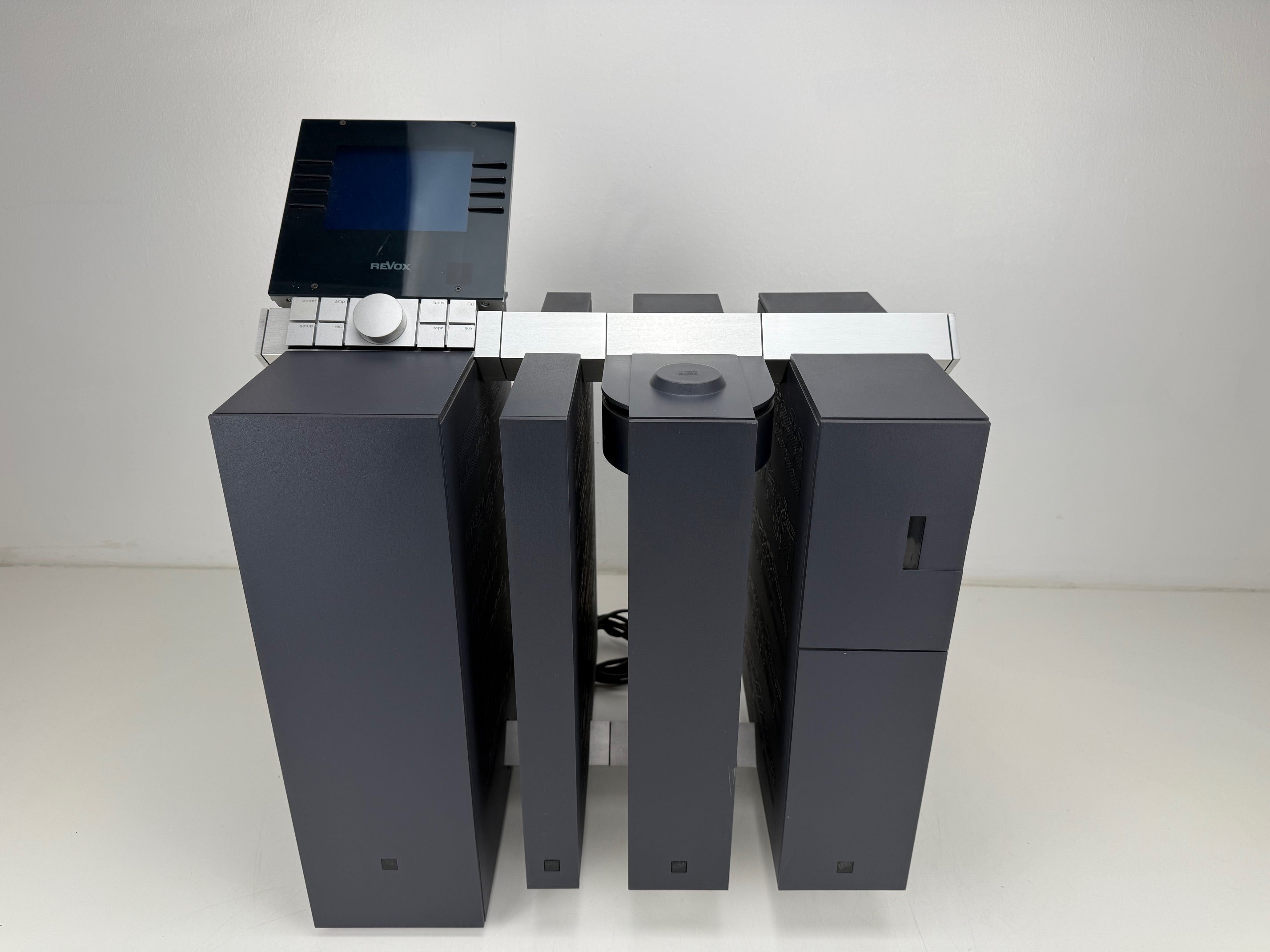 Studer Revox Evolution System complete set: tuner, cd-speler, cassettespeler en versterker.