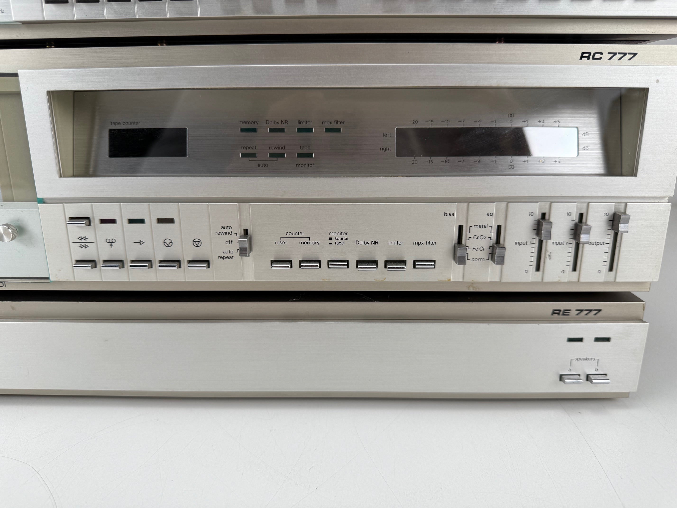 Siemens RP777 Pre-Amp / RH777 Tuner / RC777  Cassette Deck / RE777 Power Amp