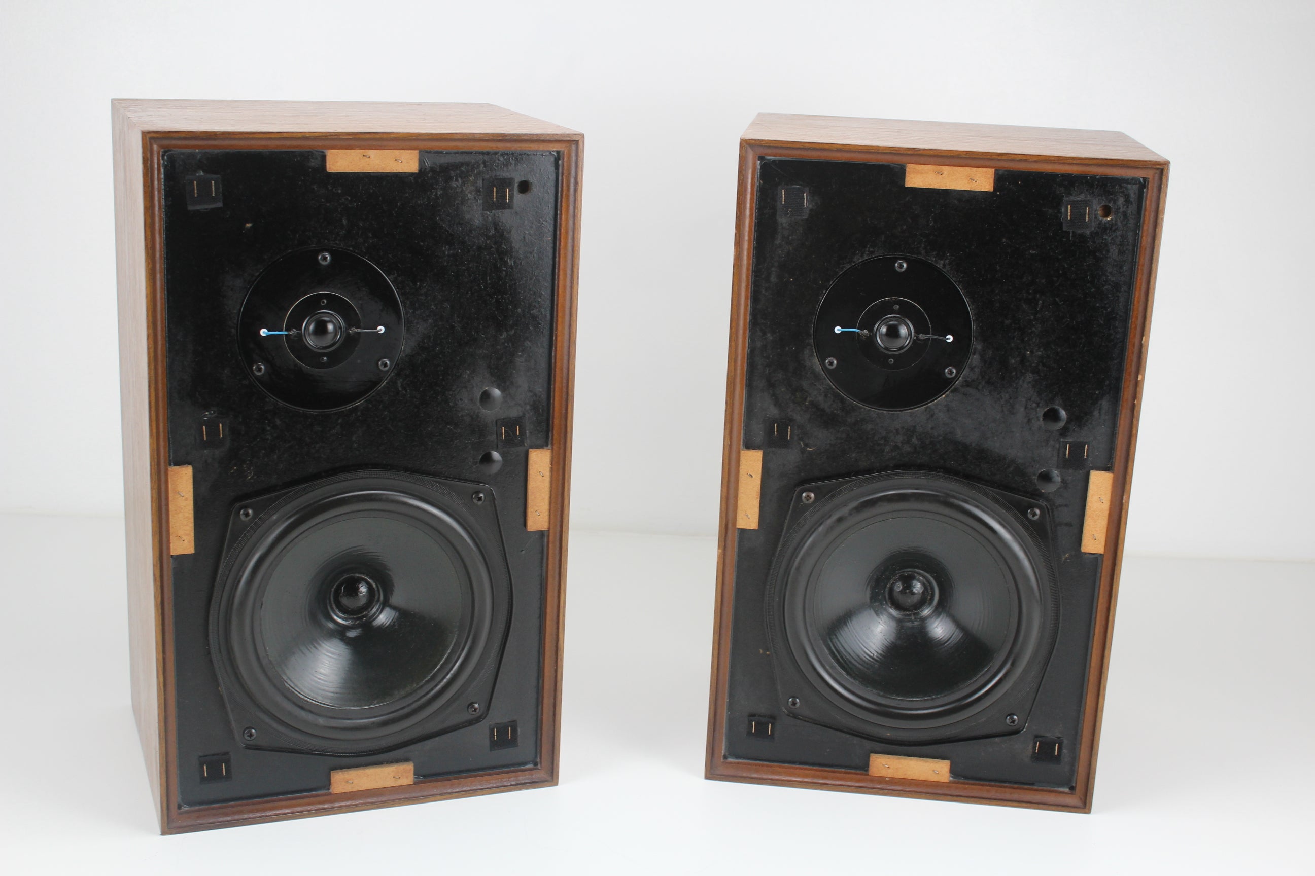 KEF Chorale SP 1016 - 1 woofer werkt niet