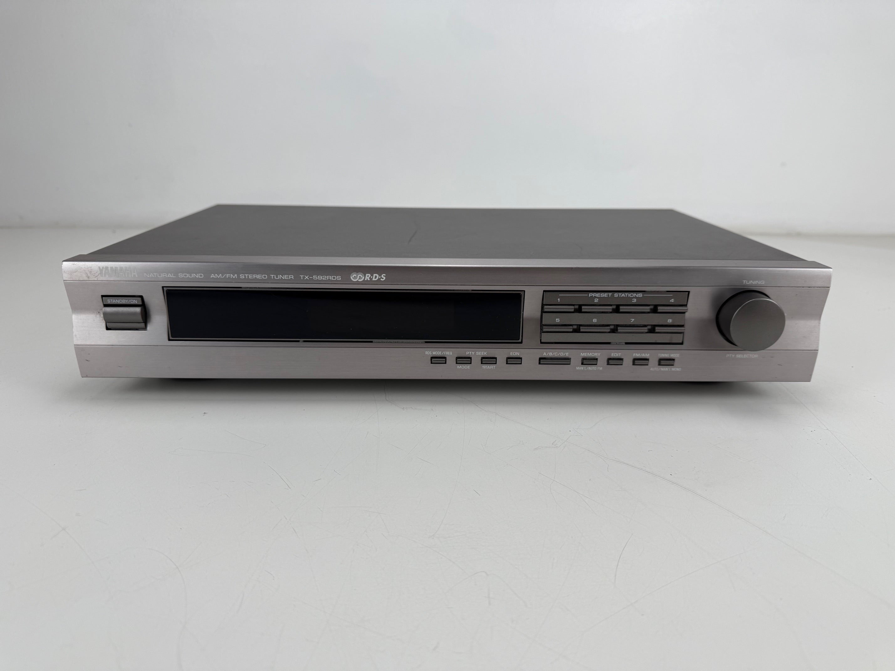 Yamaha TX - 592RDS AM / FM Stereo Tuner - Fully Working