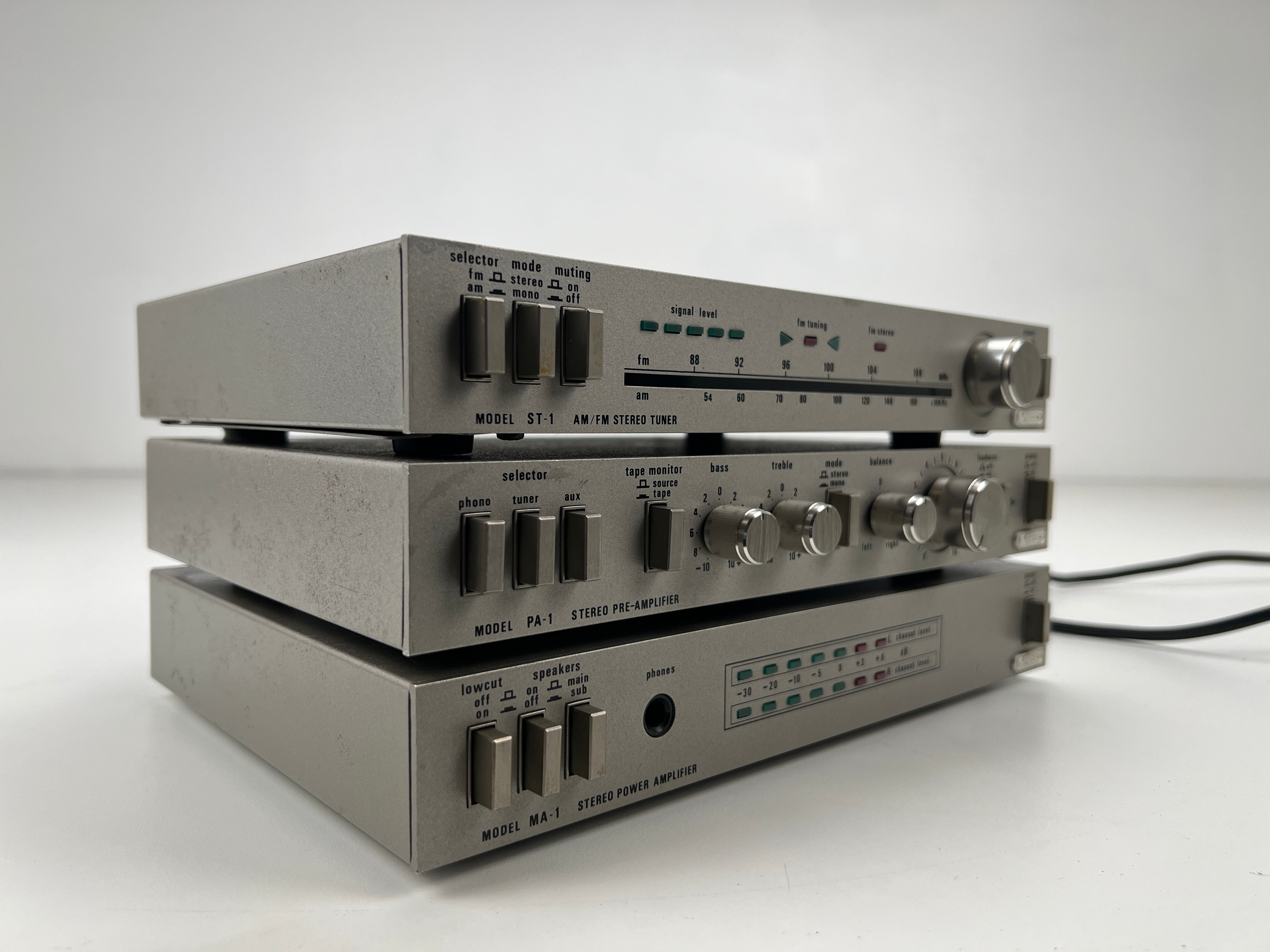 MBO Schmidt & Niederleitner MA-1 Power Amplifier - PA-1 Pre Amplifier - ST-1 Tuner