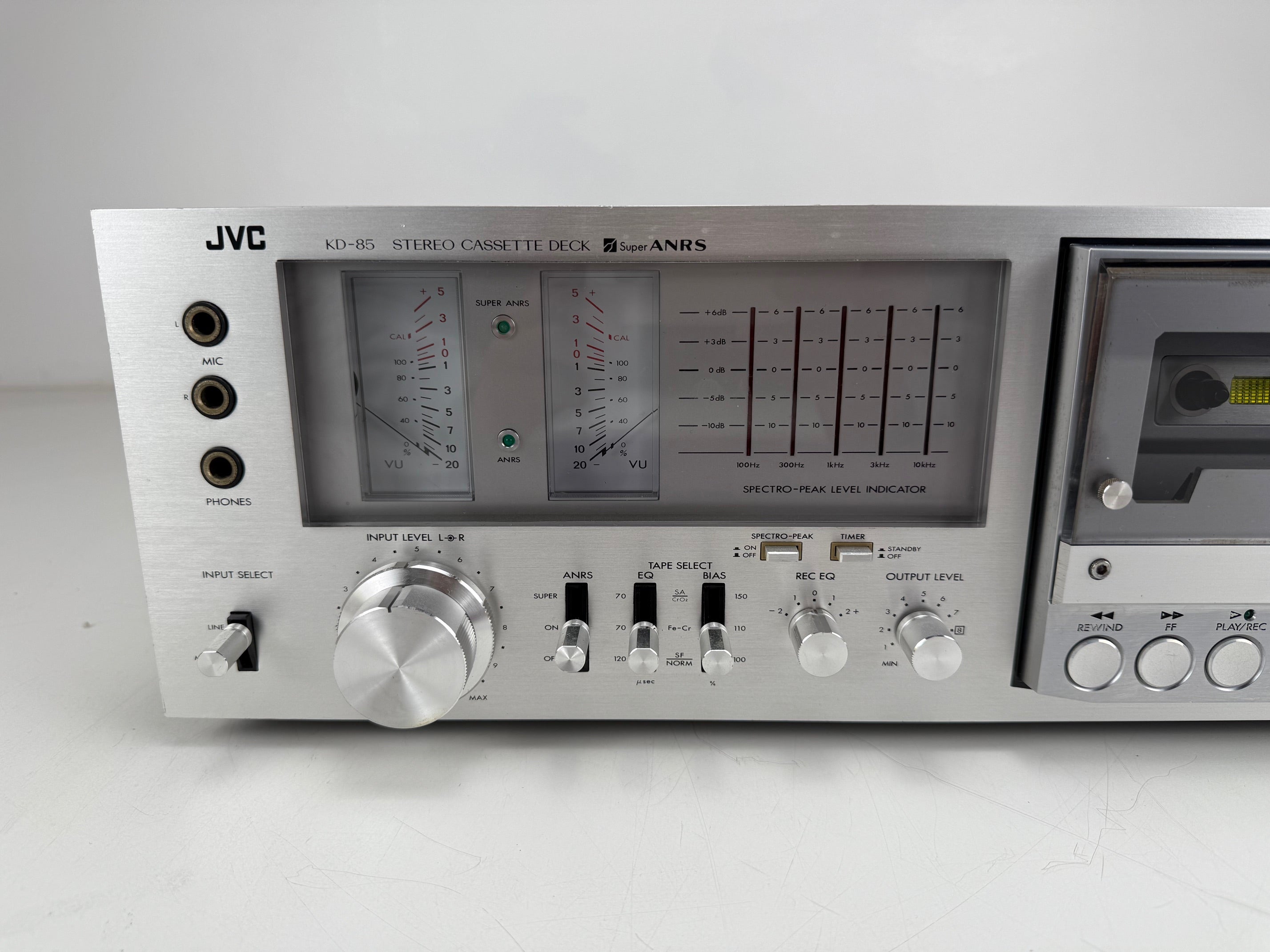 JVC KD - 85 Stereo Cassettedeck - Met ingebouwde spectrumanalysator