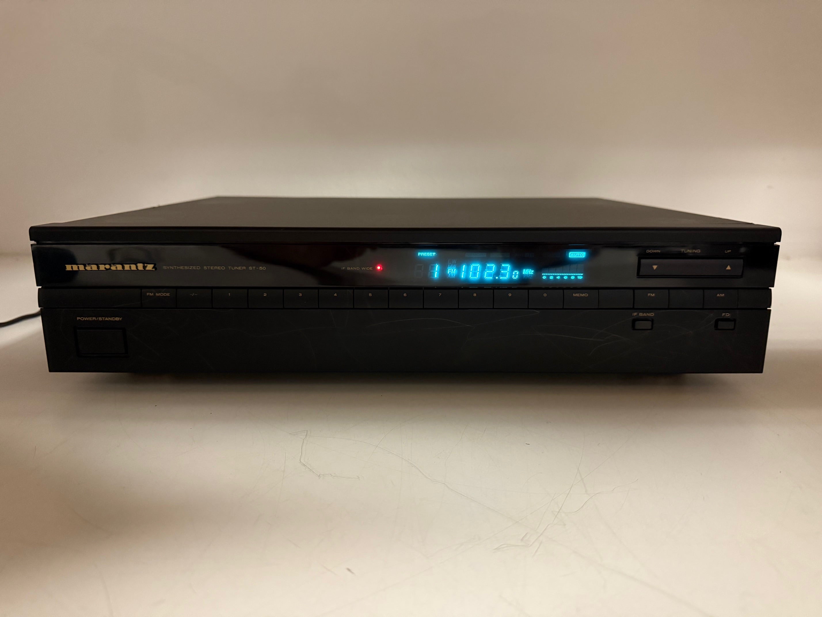 Marantz ST-50 Synthesized Stereo Tuner