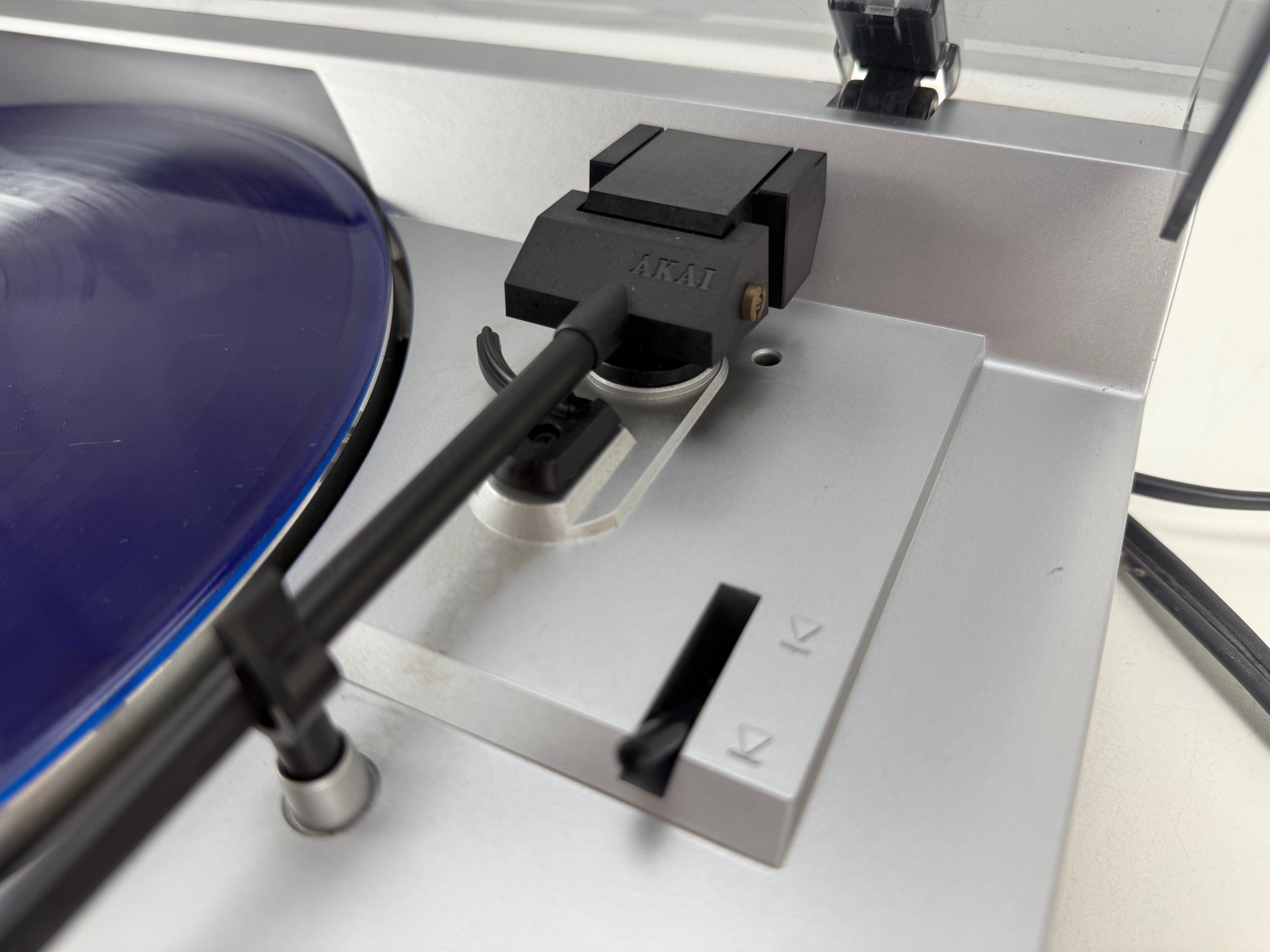 Akai AP-A101 semi-automatische draaitafel - nieuwe aandrijfriem