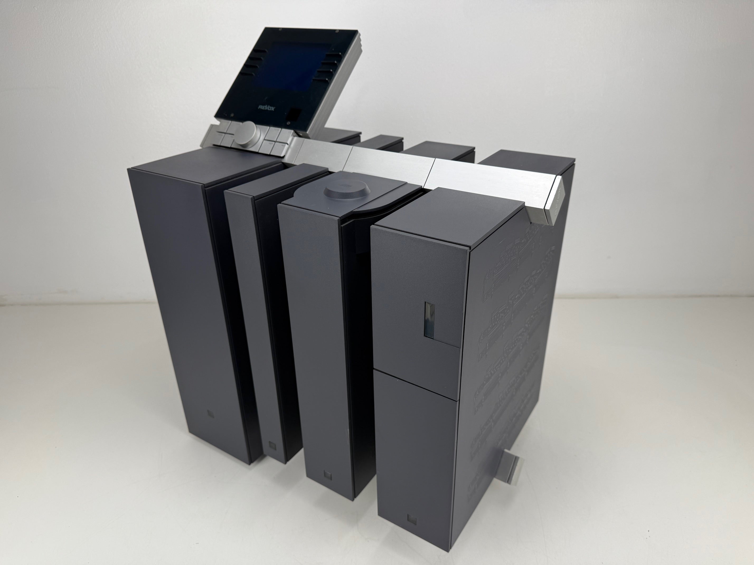 Studer Revox Evolution System complete set: tuner, cd-speler, cassettespeler en versterker.